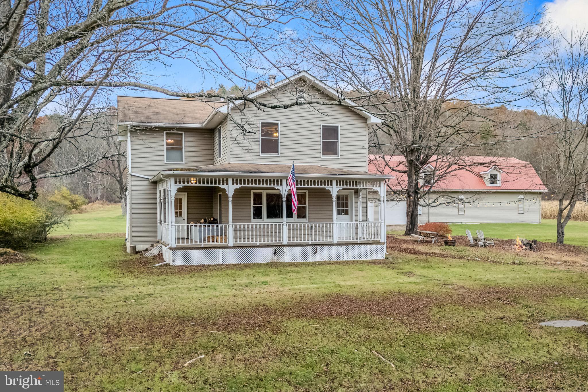 228 HUNTINGTON CREEK