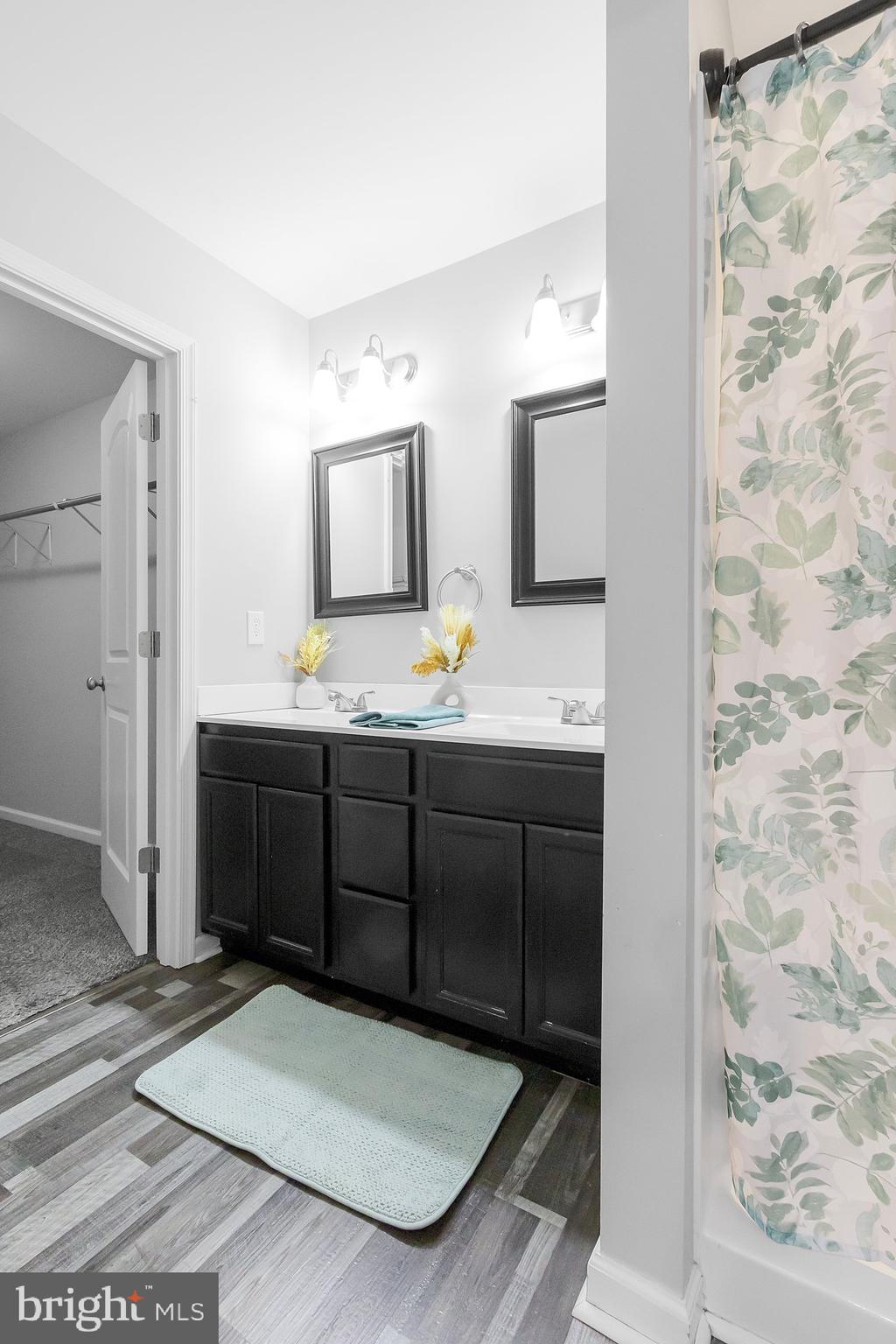 RED HILL - Residential