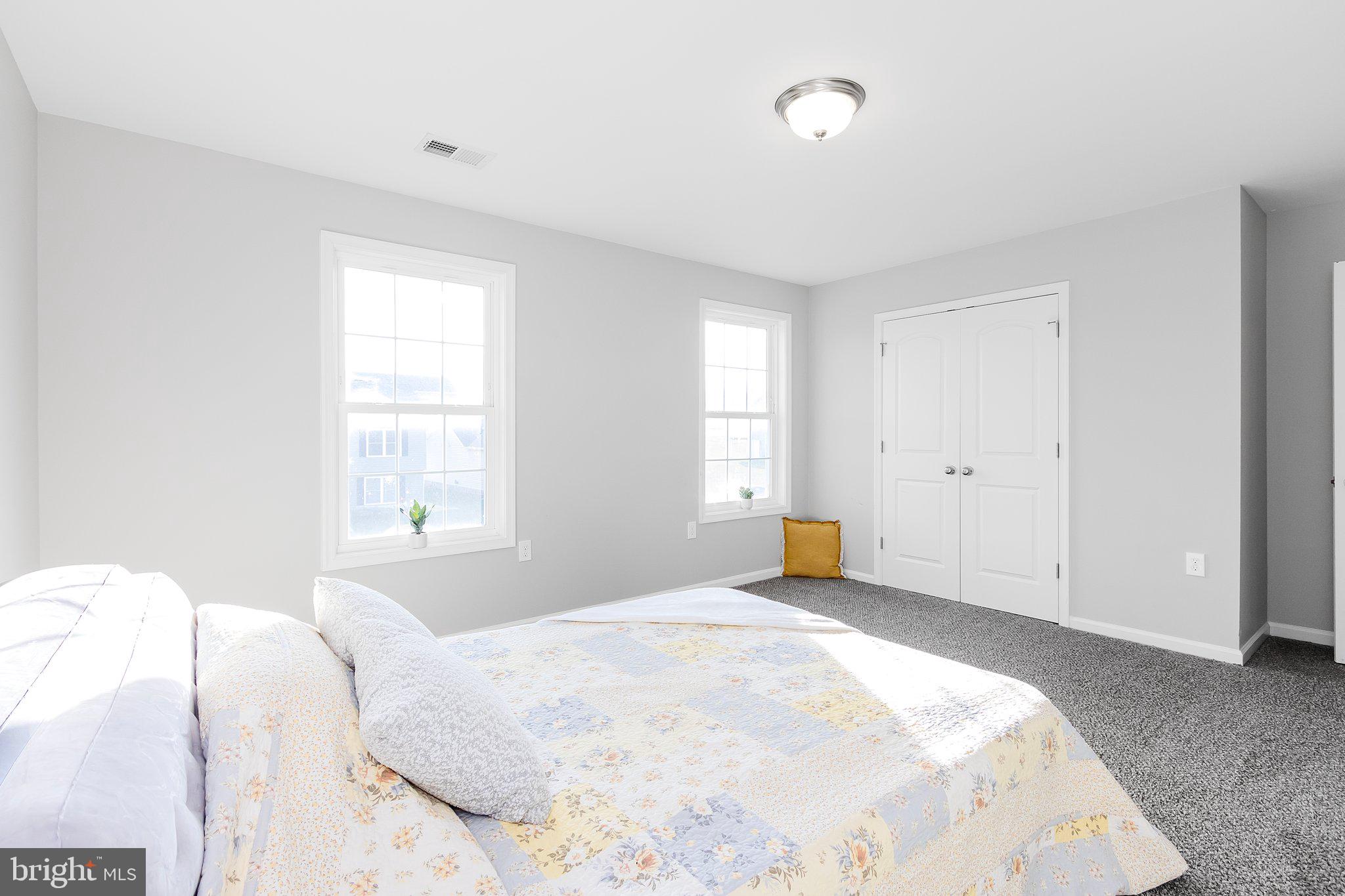 RED HILL - Residential