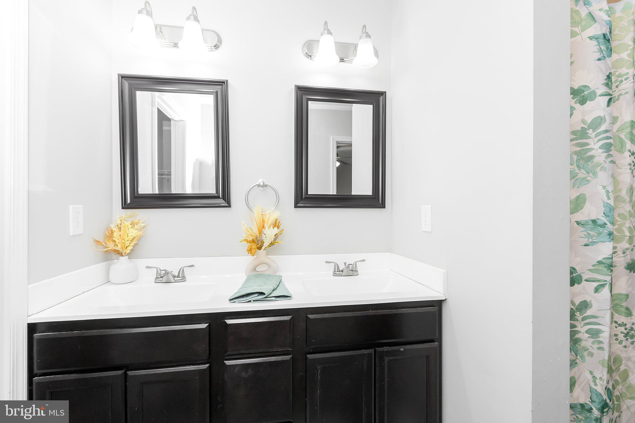 RED HILL - Residential