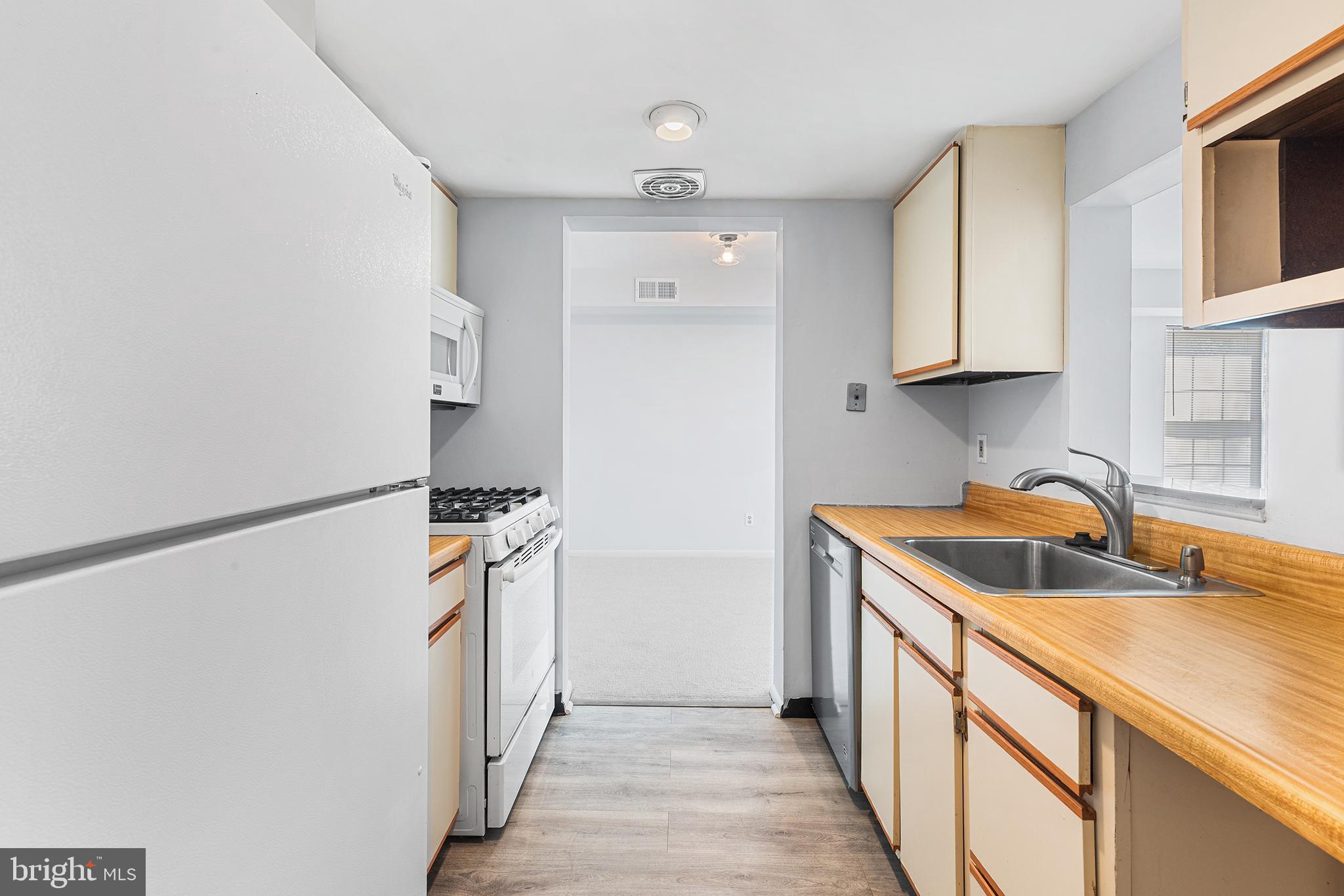 GLENHARDIE CONDOS - Residential