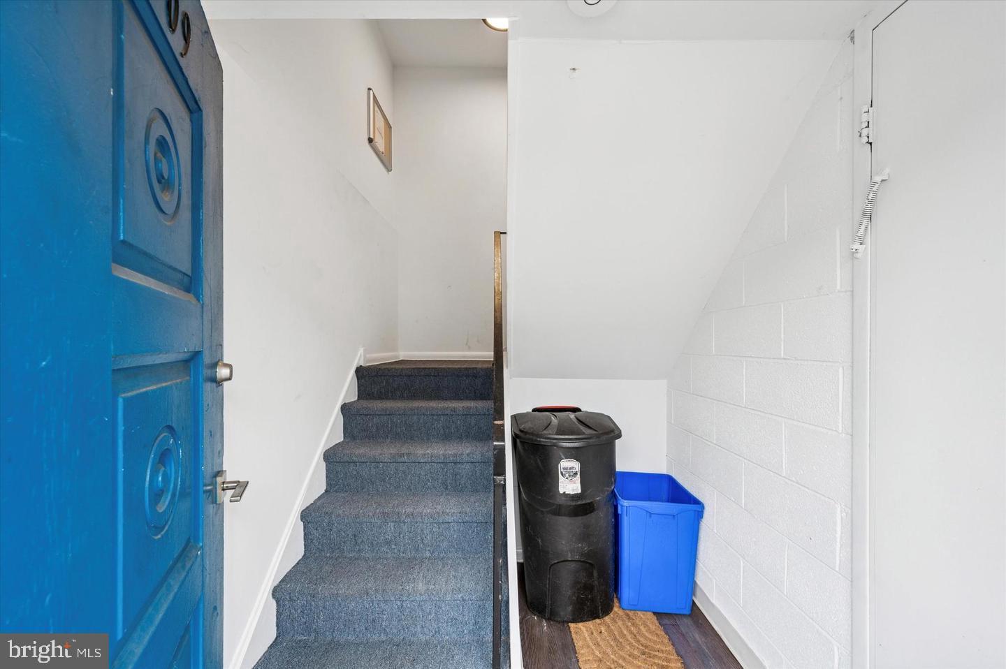 409 NAOMI STREET 2
