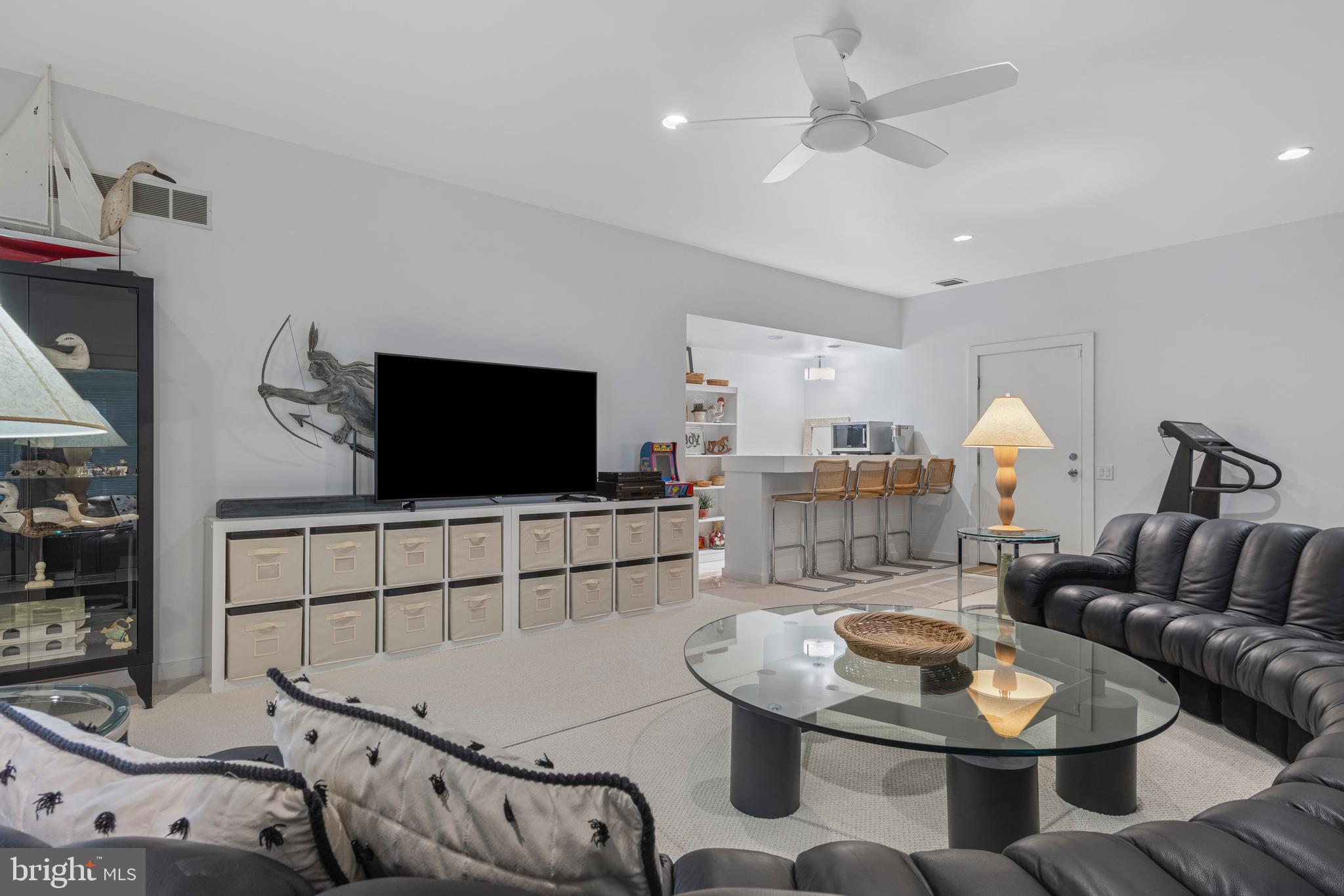 VALLEY FORGE MTN - Residential