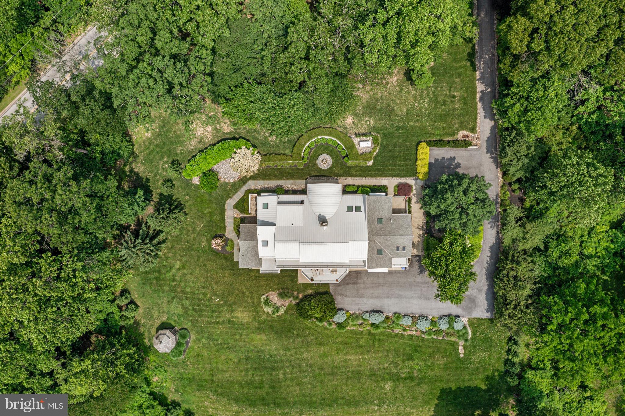 VALLEY FORGE MTN - Residential