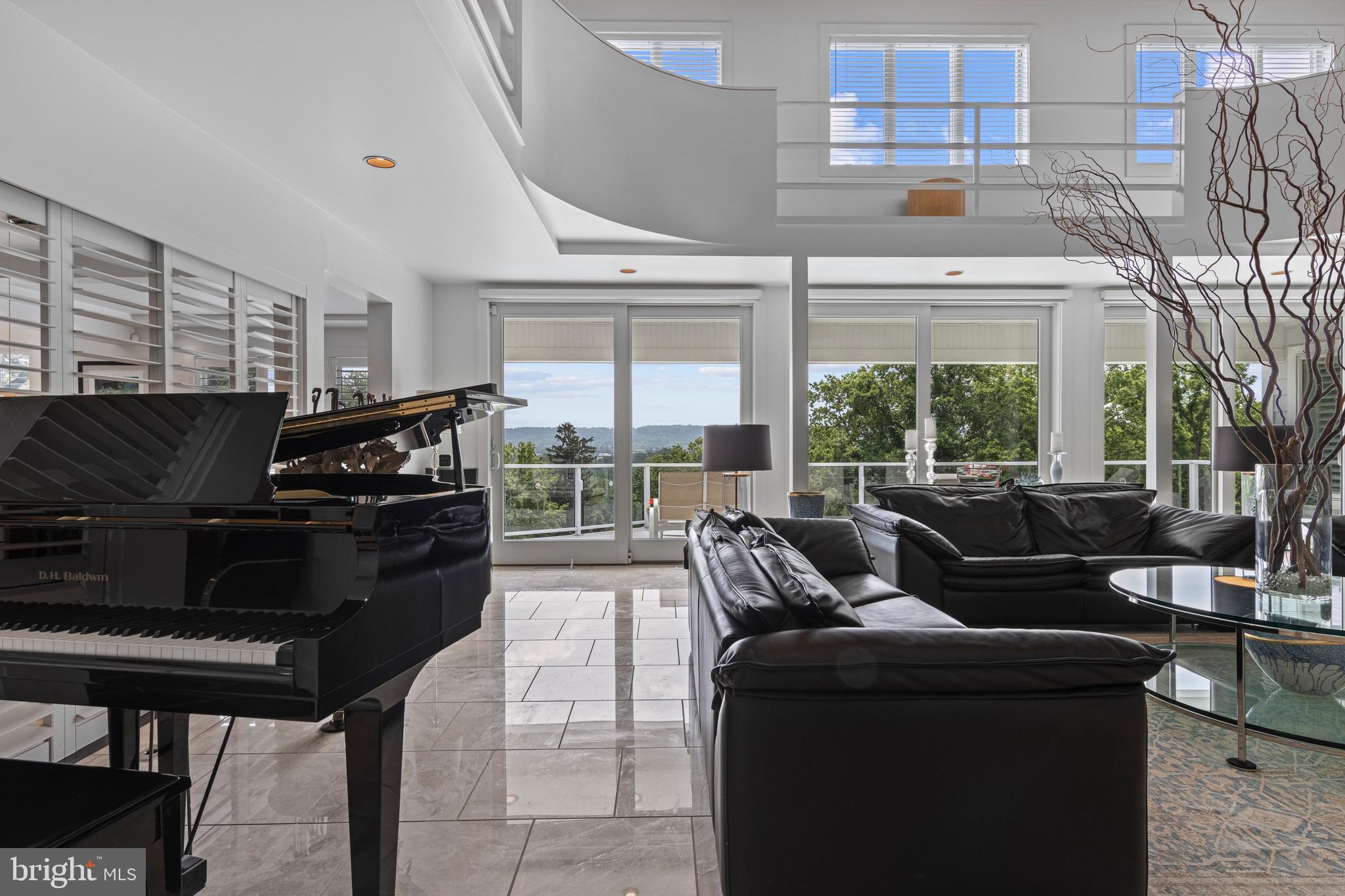 VALLEY FORGE MTN - Residential