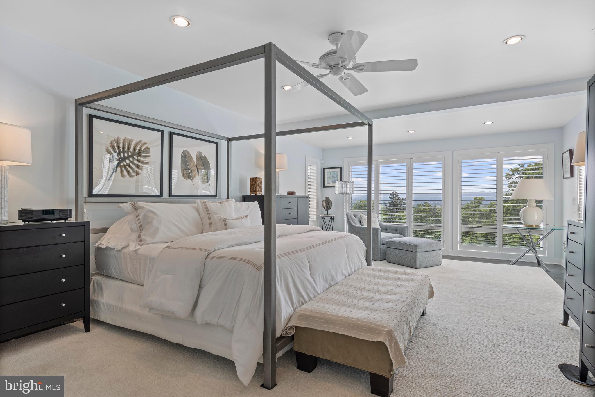 VALLEY FORGE MTN - Residential