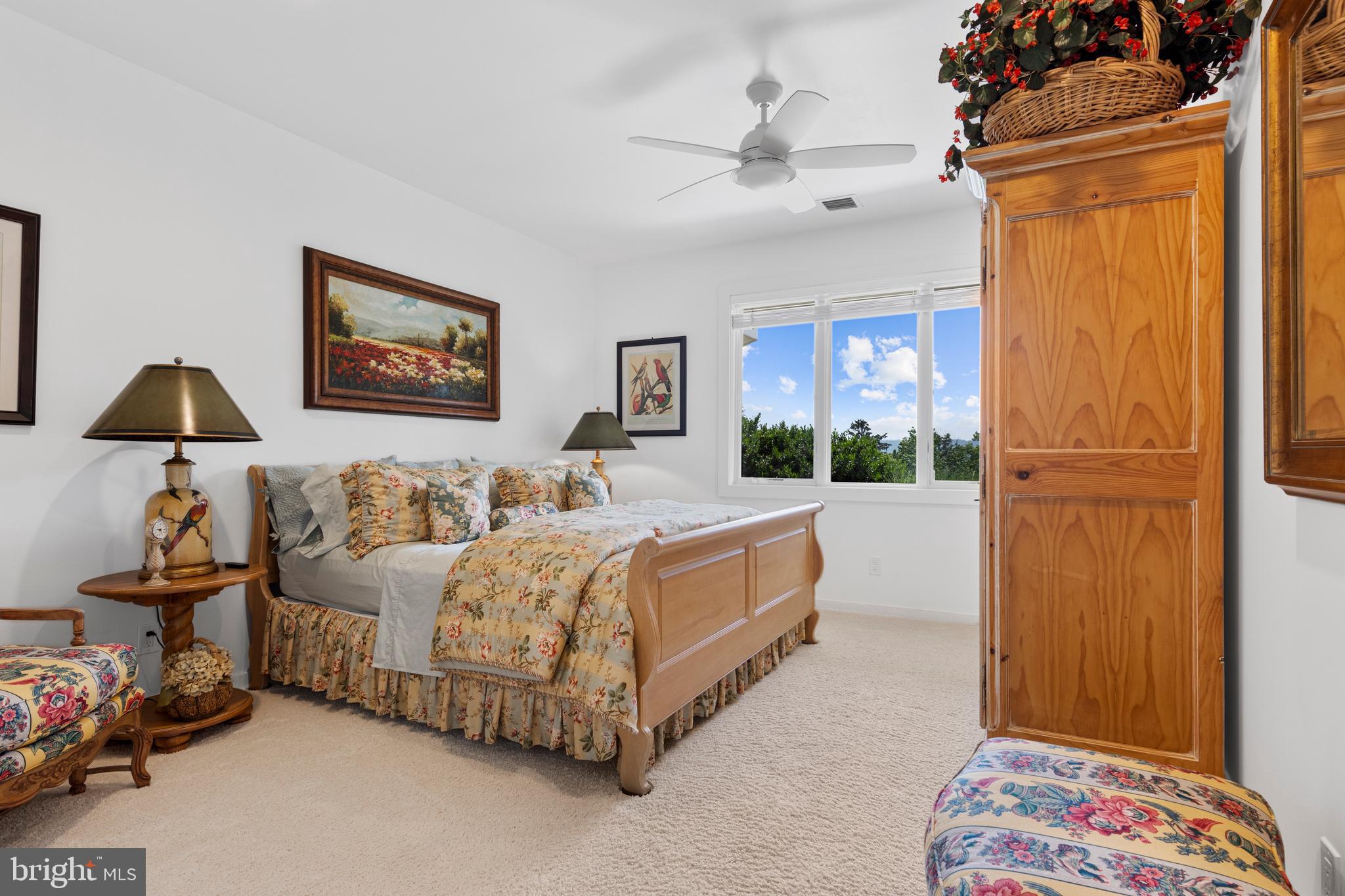 VALLEY FORGE MTN - Residential