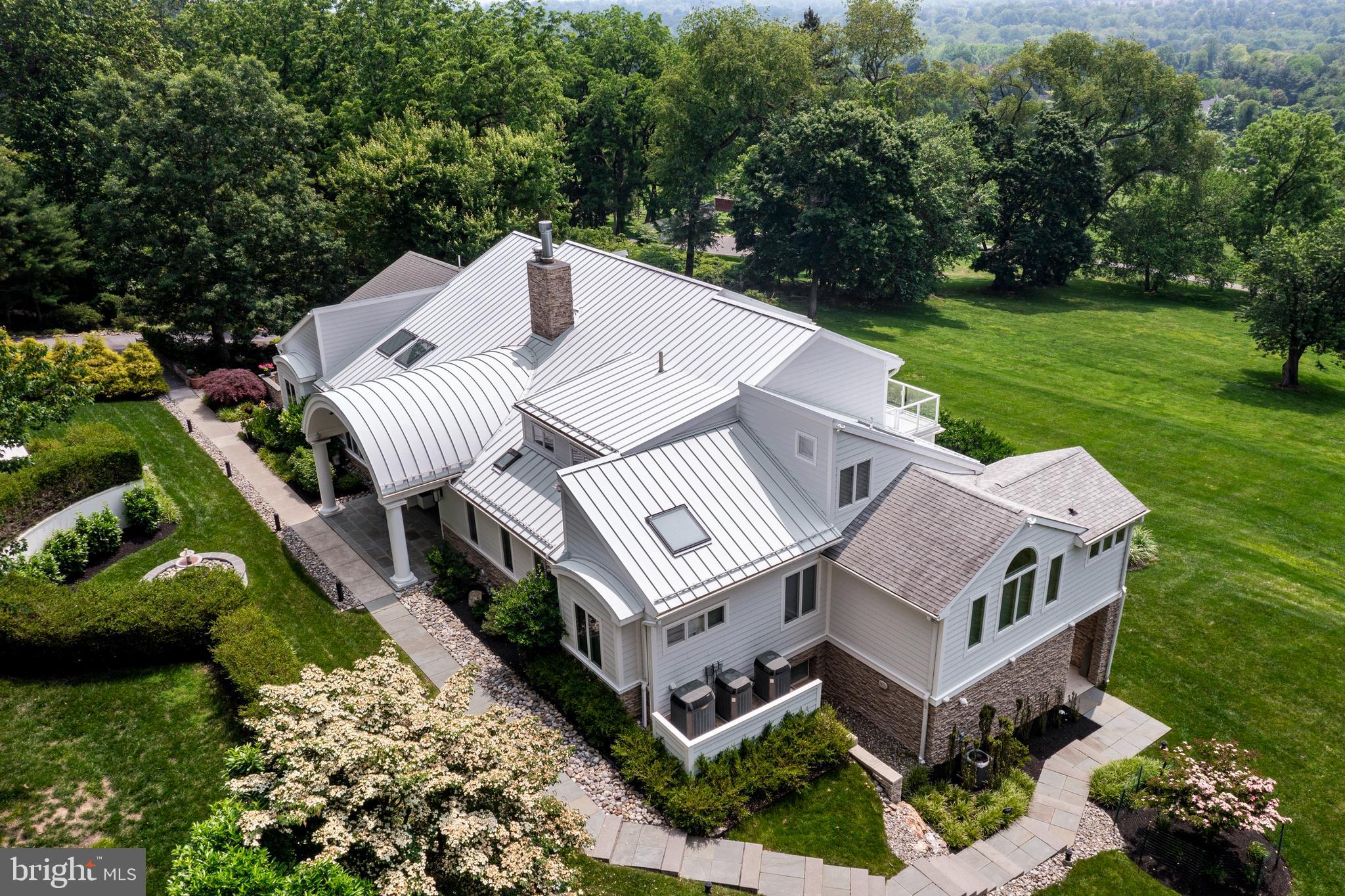 VALLEY FORGE MTN - Residential