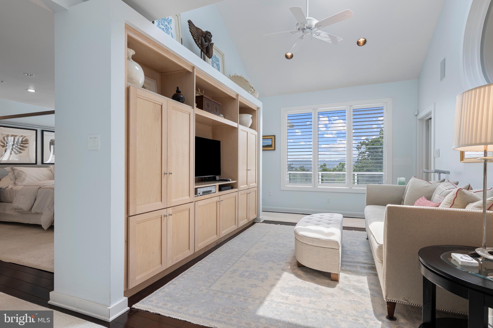 VALLEY FORGE MTN - Residential