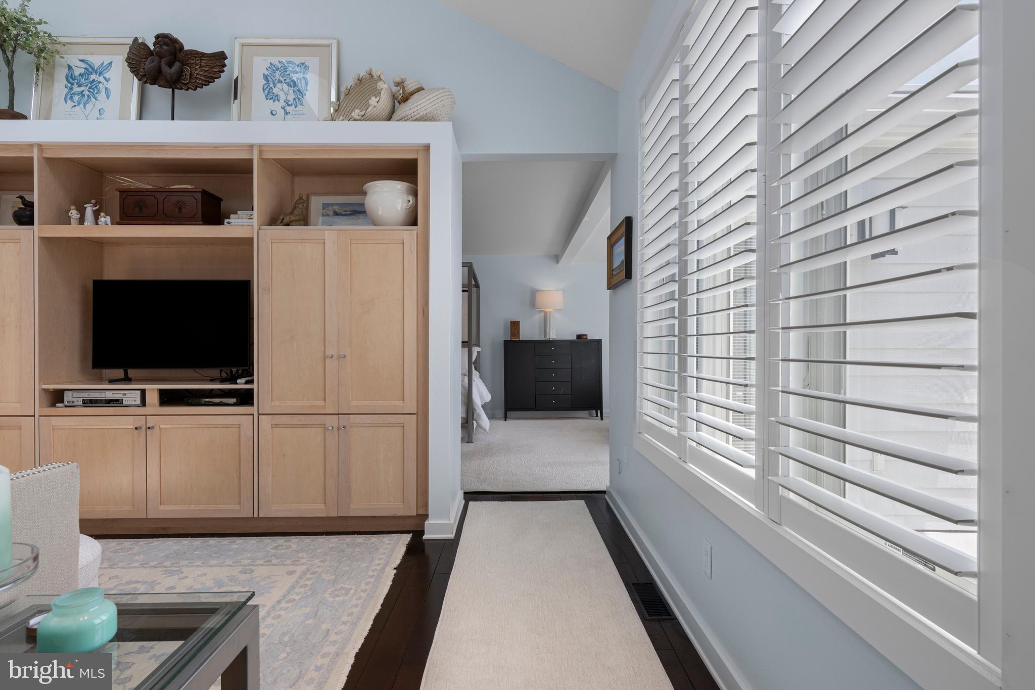 VALLEY FORGE MTN - Residential