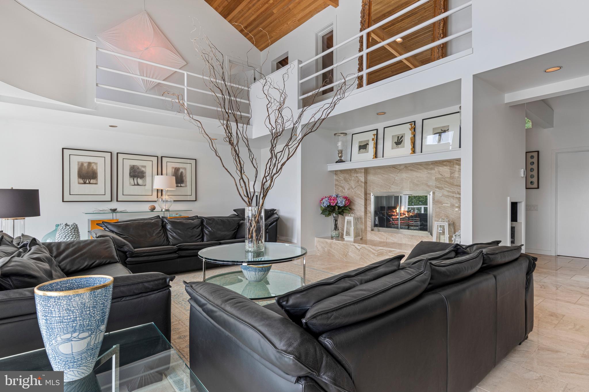 VALLEY FORGE MTN - Residential