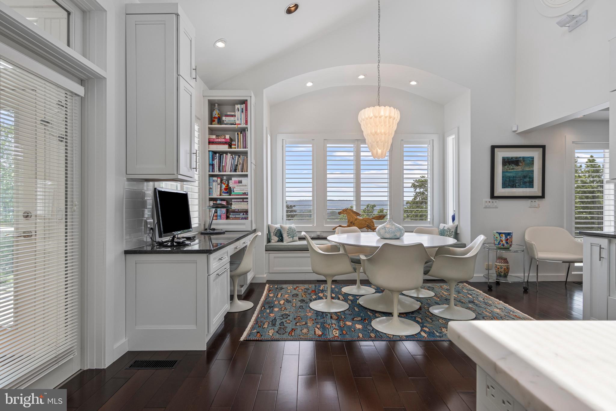 VALLEY FORGE MTN - Residential