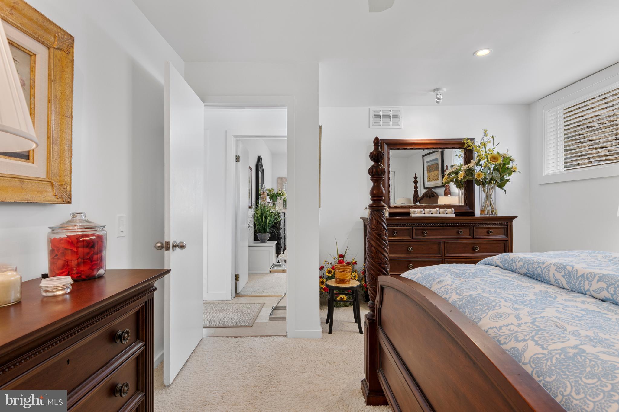 VALLEY FORGE MTN - Residential