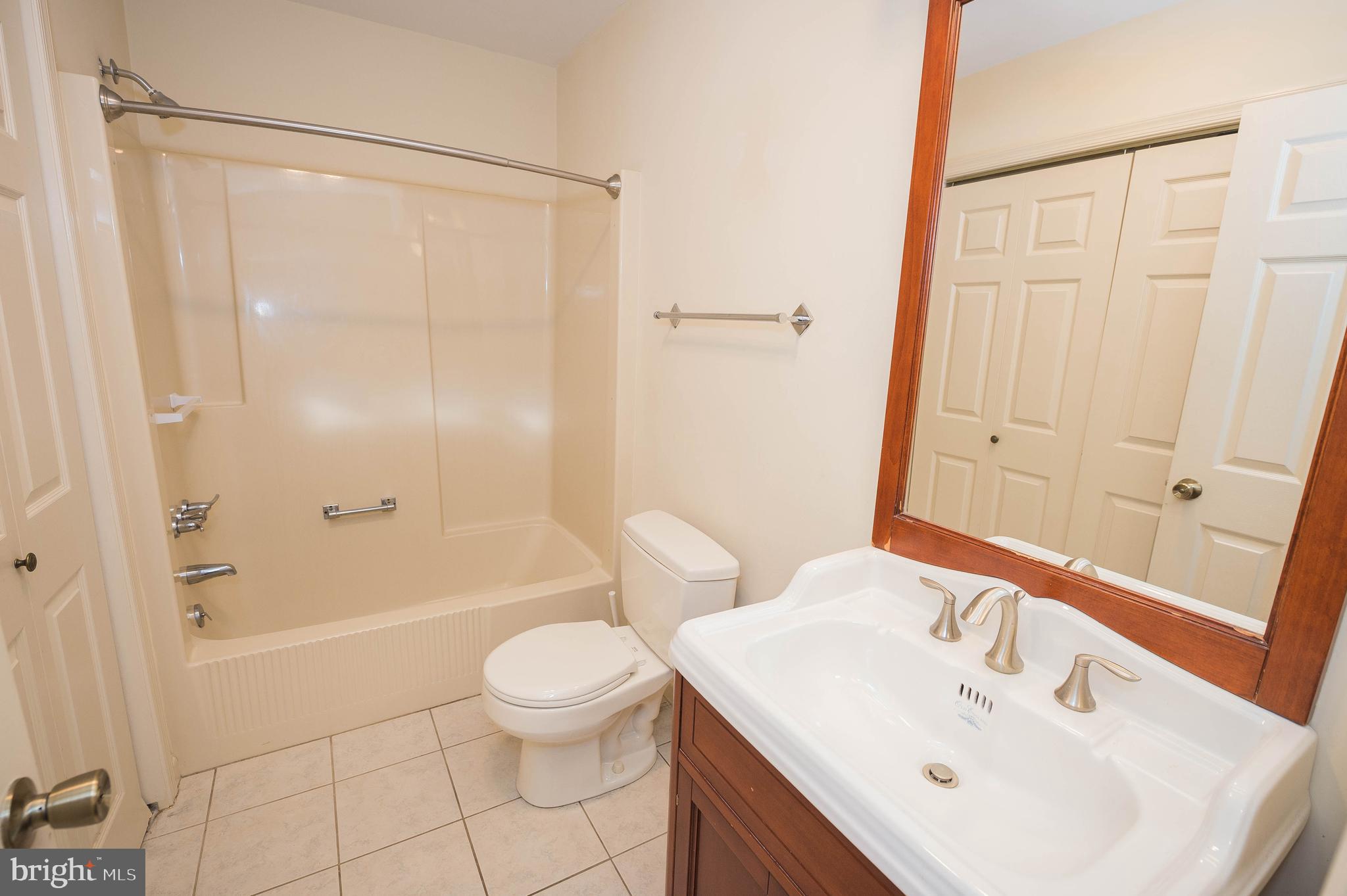 MALLARD RIDGE - Residential Lease