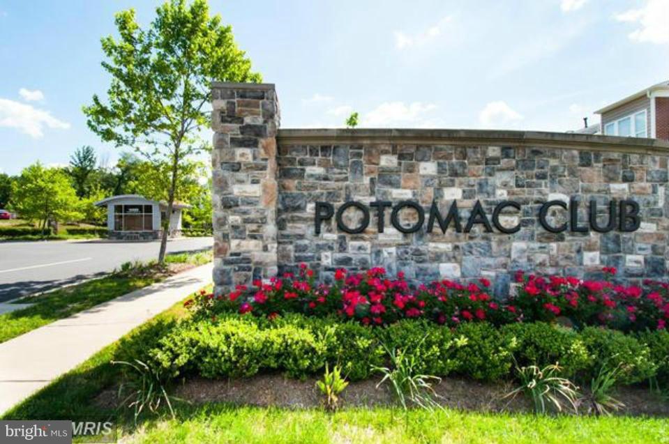 POTOMAC CLUB - Residential Lease