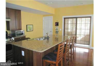 POTOMAC CLUB - Residential Lease