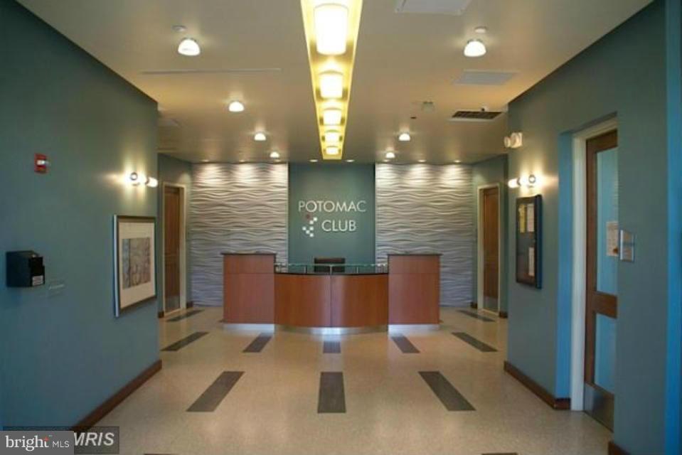 POTOMAC CLUB - Residential Lease
