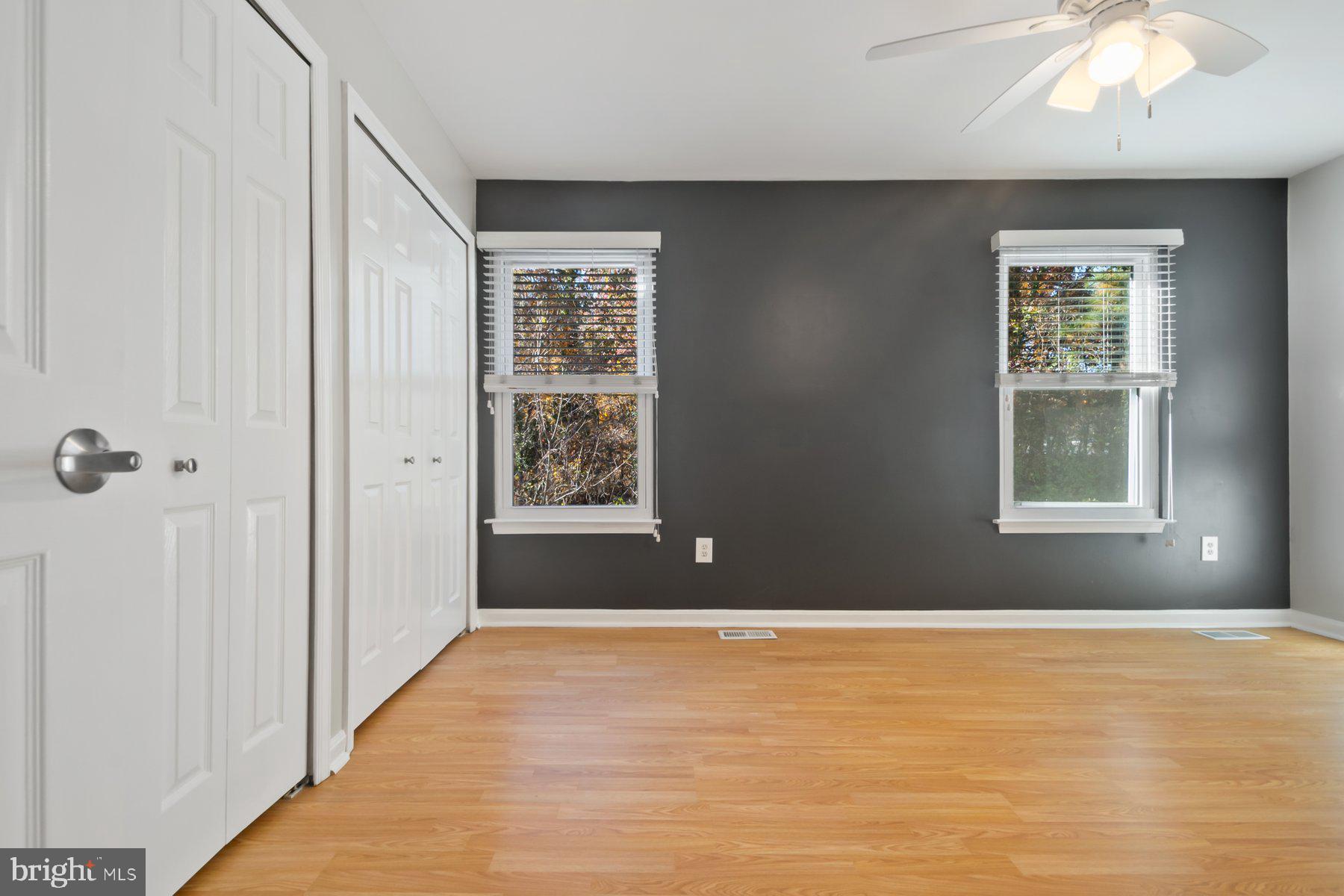 RIVERCHASE - Residential