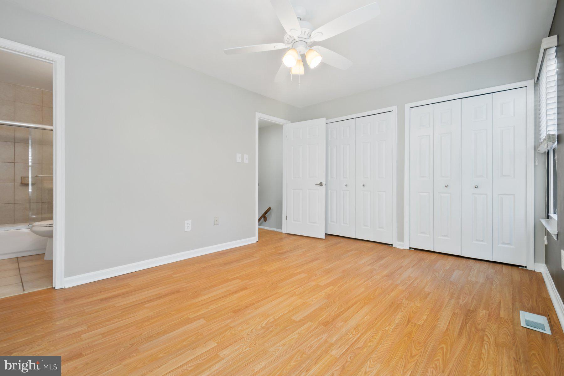 RIVERCHASE - Residential