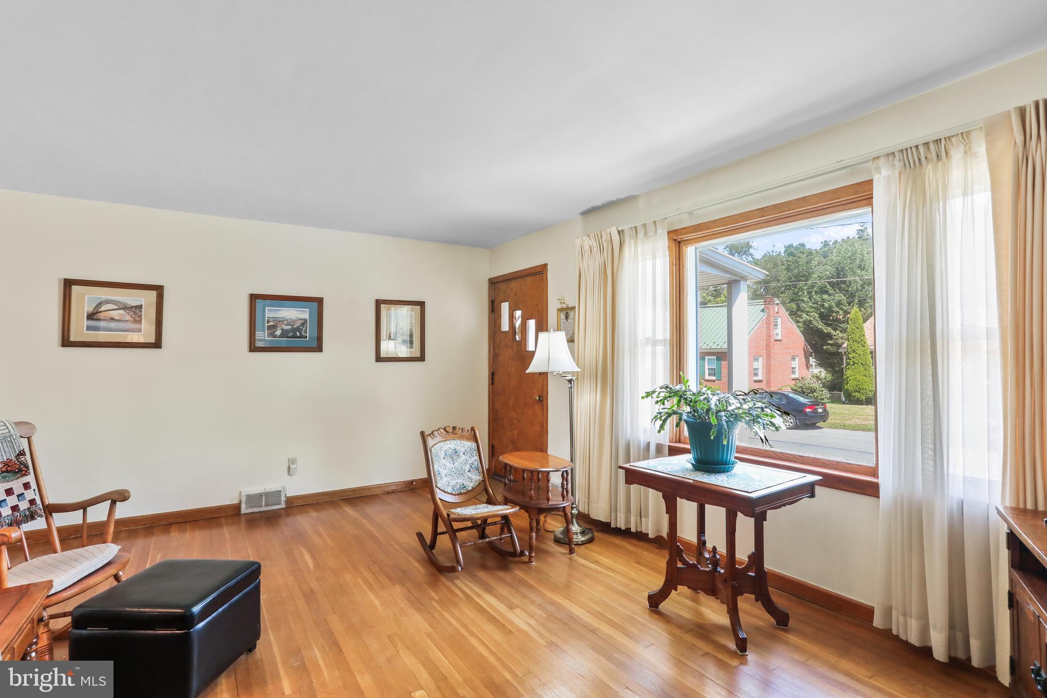 HALFWAY AREA - Residential