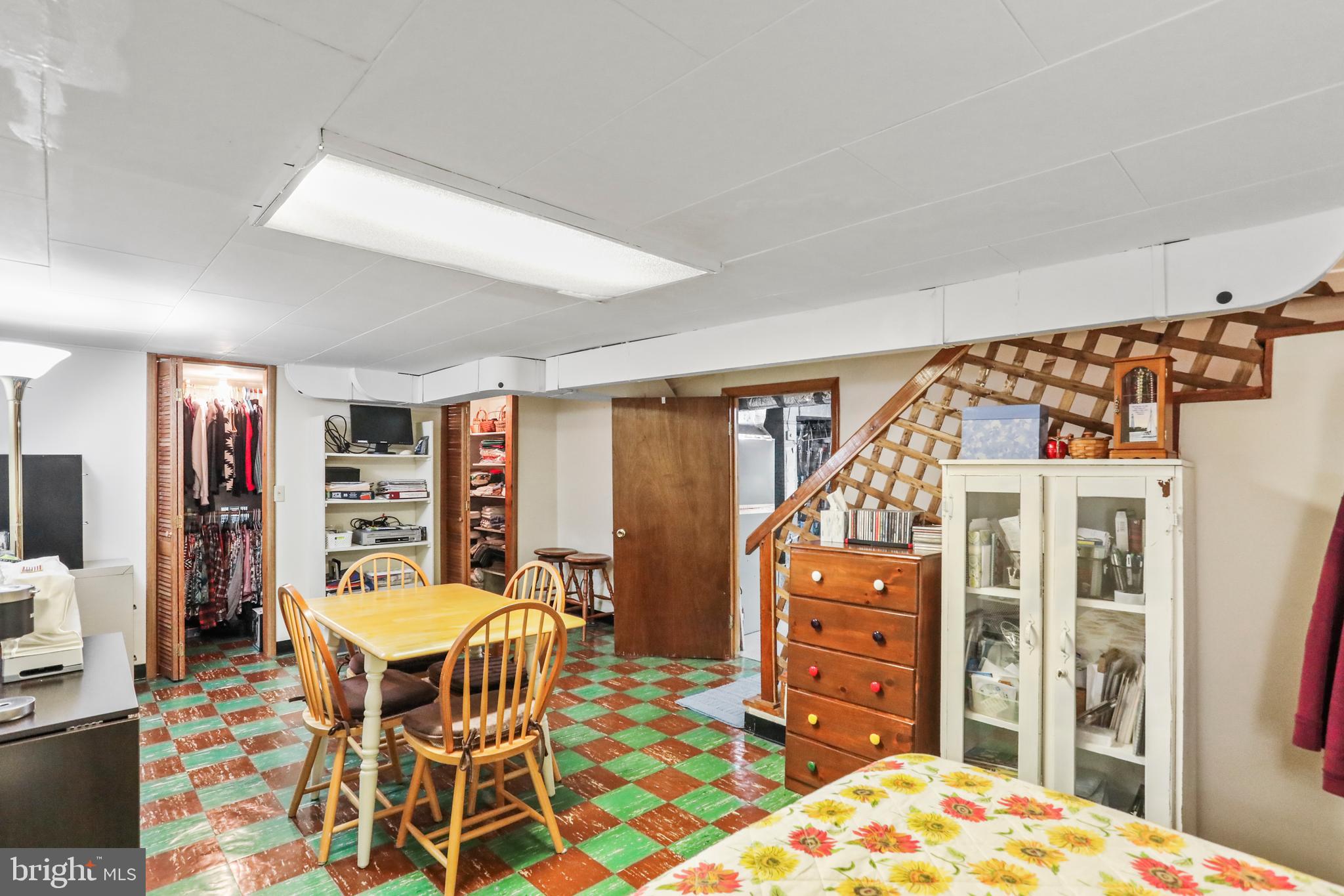 HALFWAY AREA - Residential