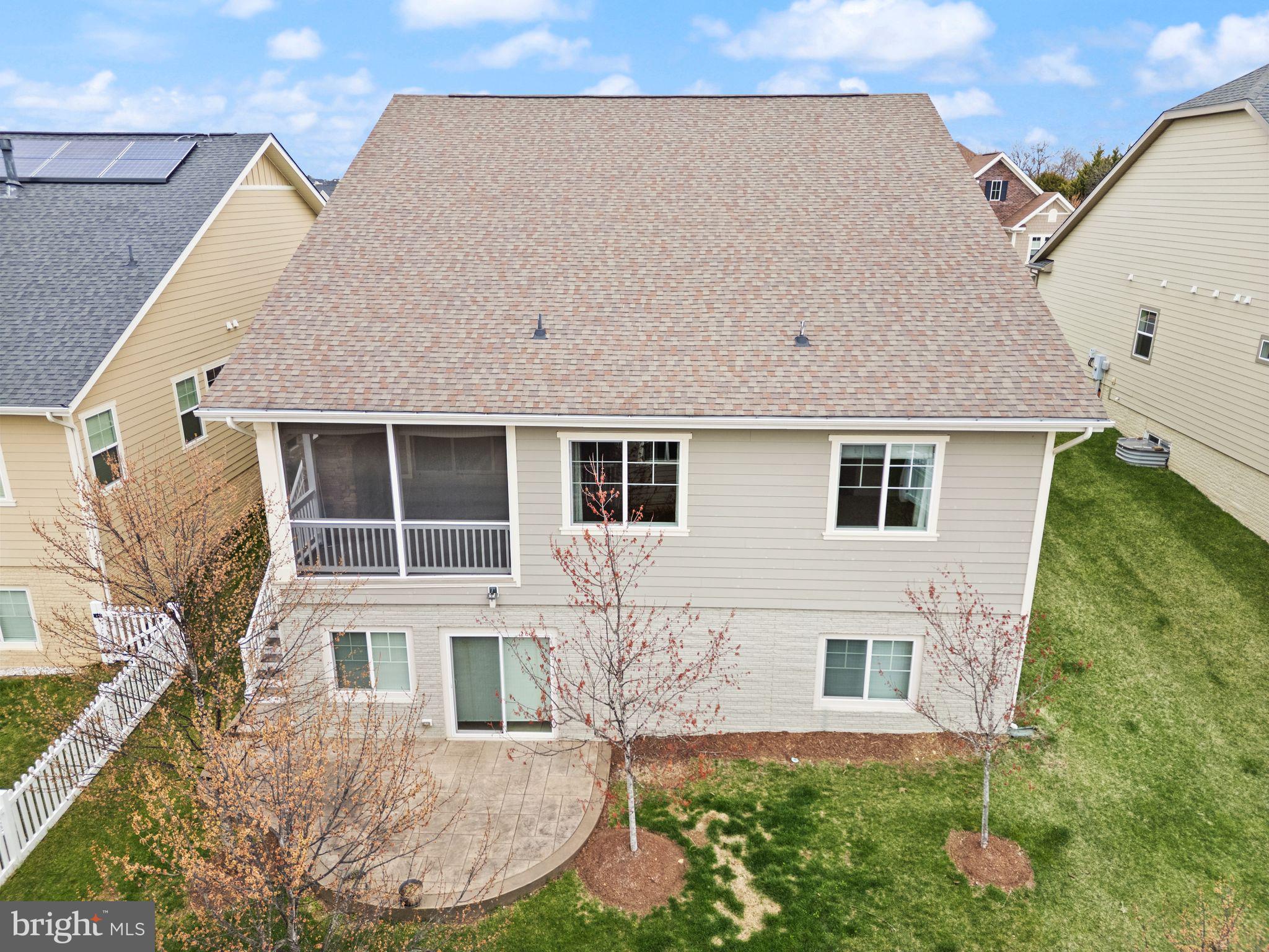 SHENANDOAH, LAKE FREDERICK - Residential