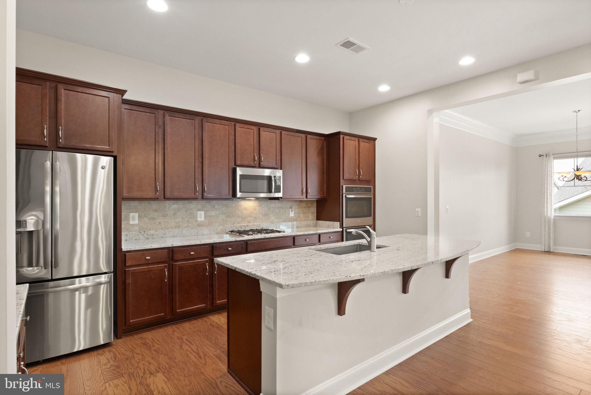 SHENANDOAH, LAKE FREDERICK - Residential