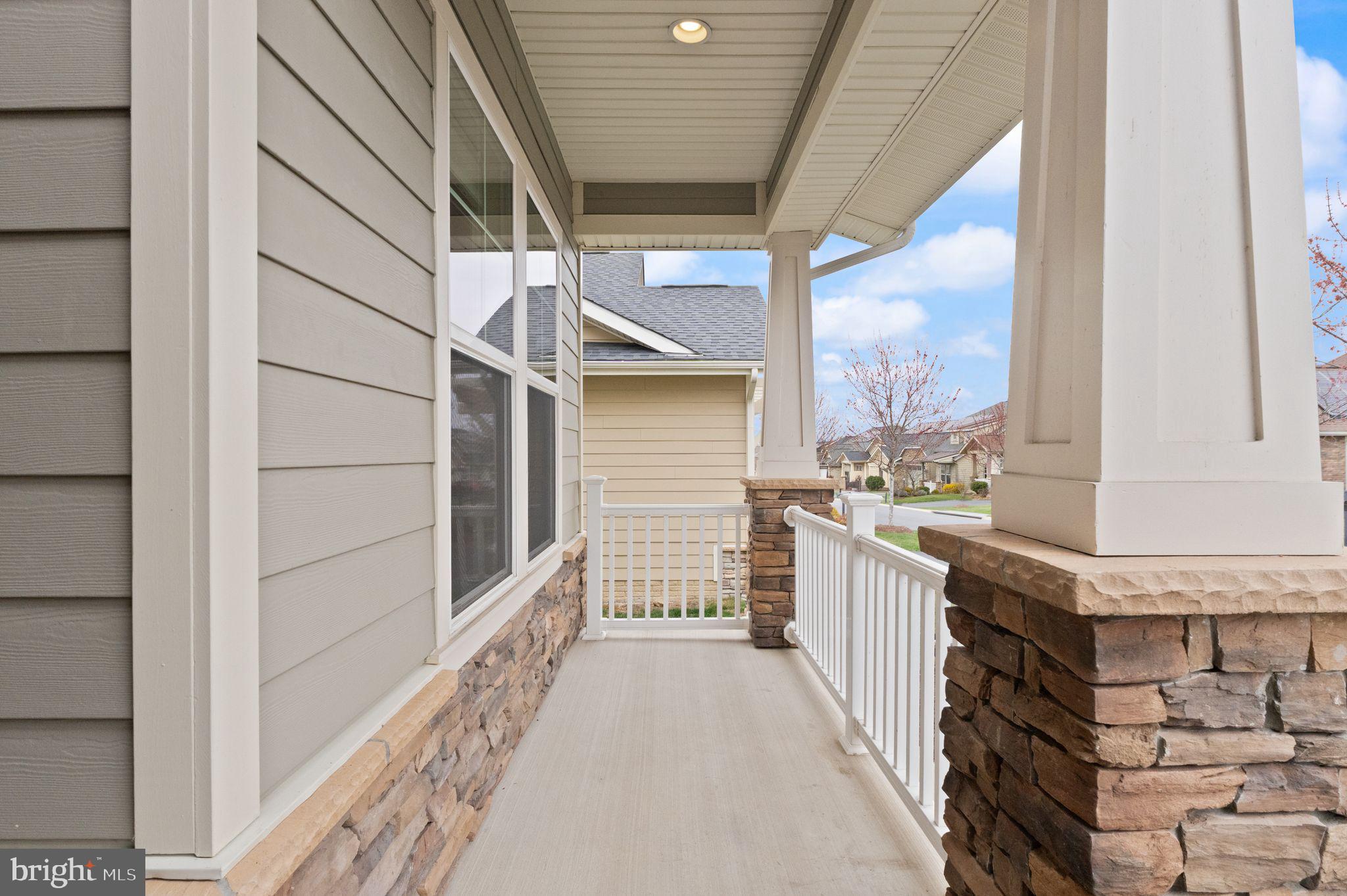 SHENANDOAH, LAKE FREDERICK - Residential