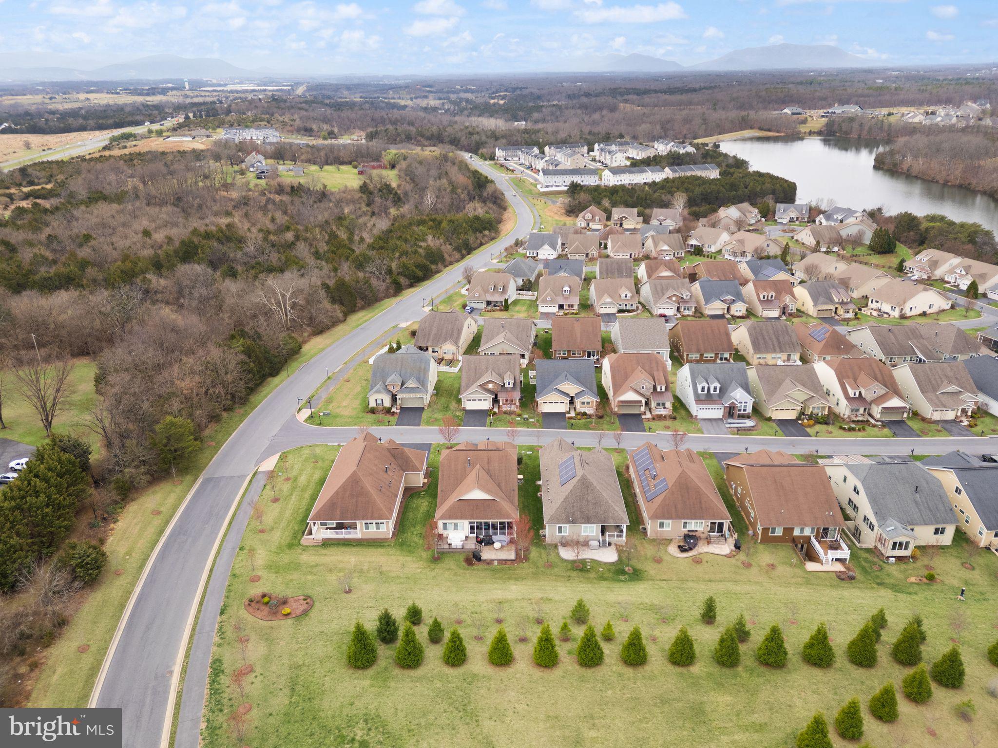 SHENANDOAH, LAKE FREDERICK - Residential