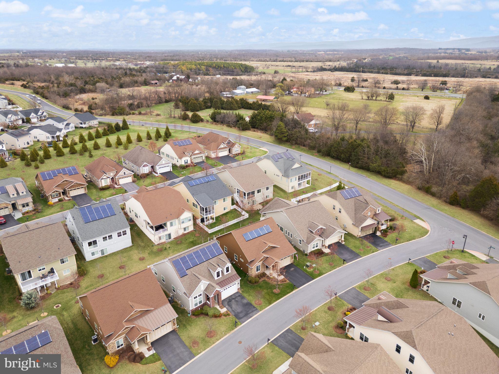 SHENANDOAH, LAKE FREDERICK - Residential