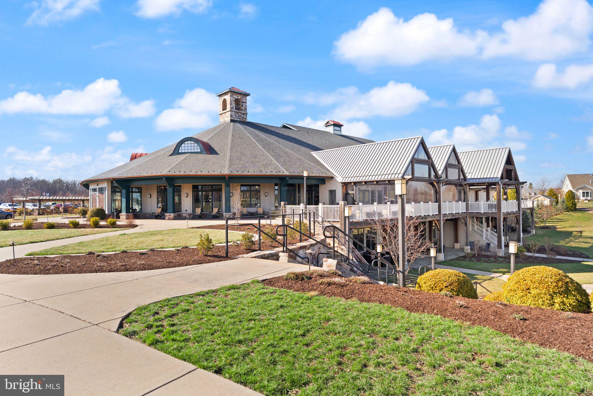 SHENANDOAH, LAKE FREDERICK - Residential