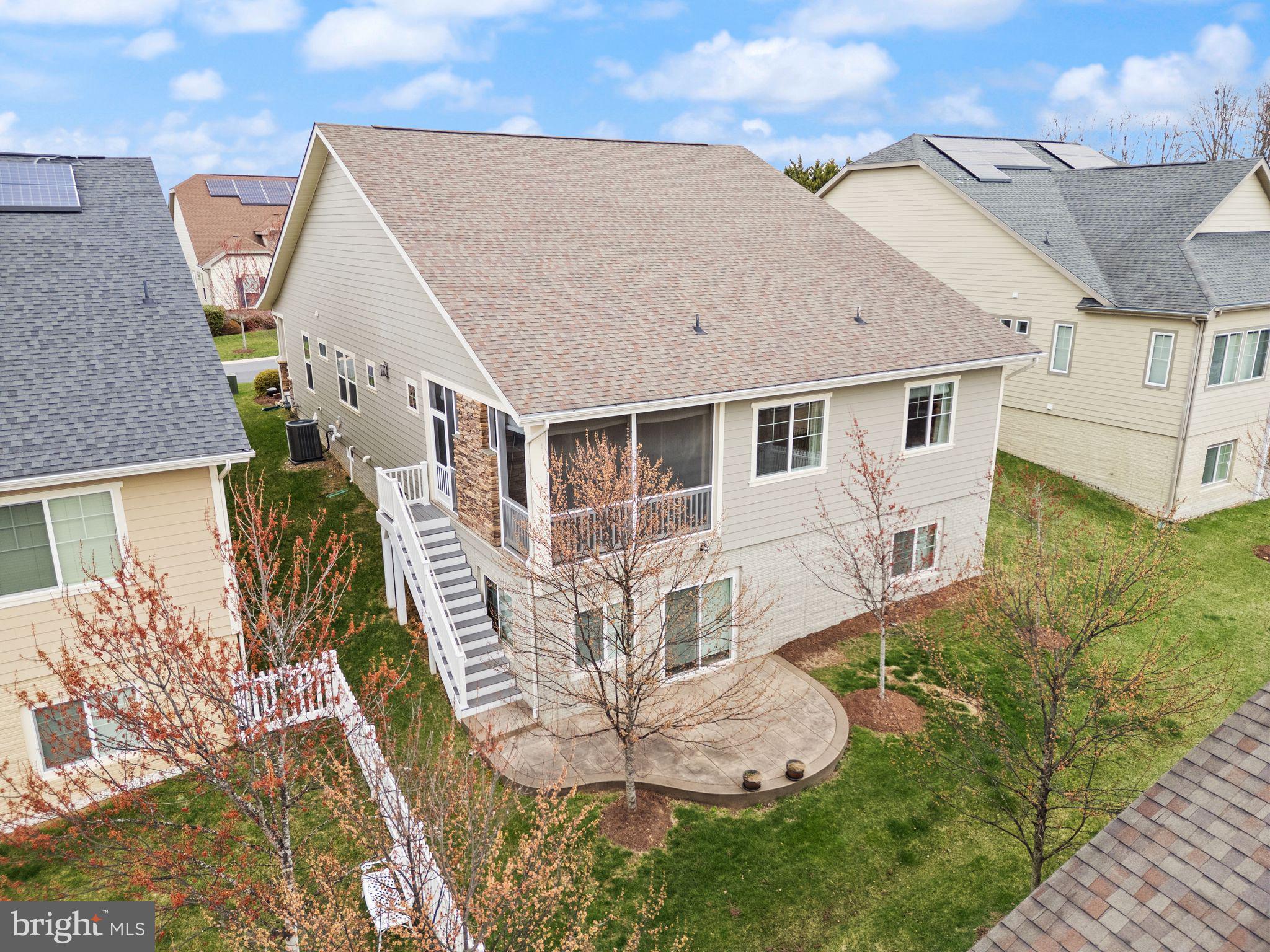 SHENANDOAH, LAKE FREDERICK - Residential