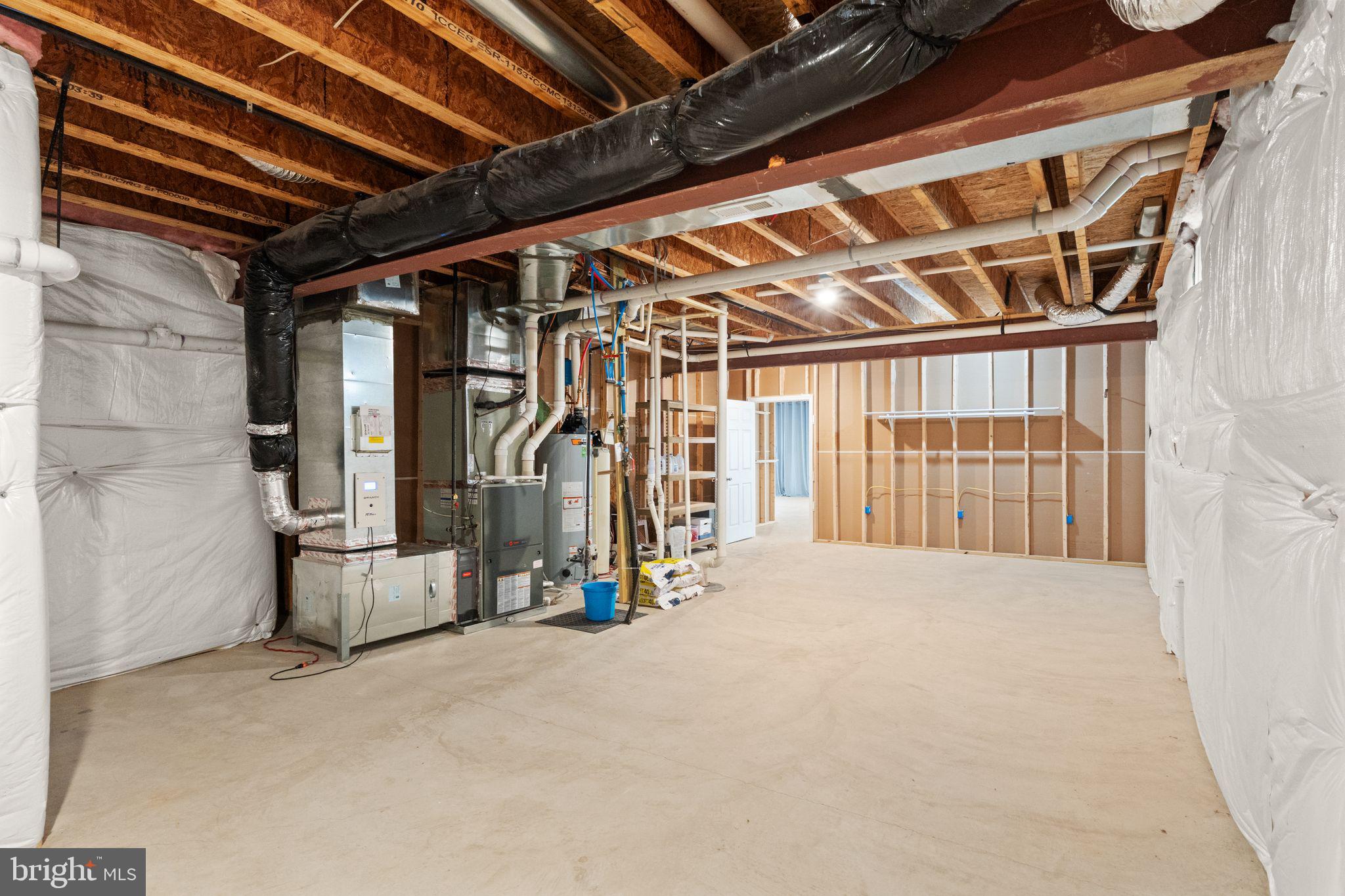 SHENANDOAH, LAKE FREDERICK - Residential