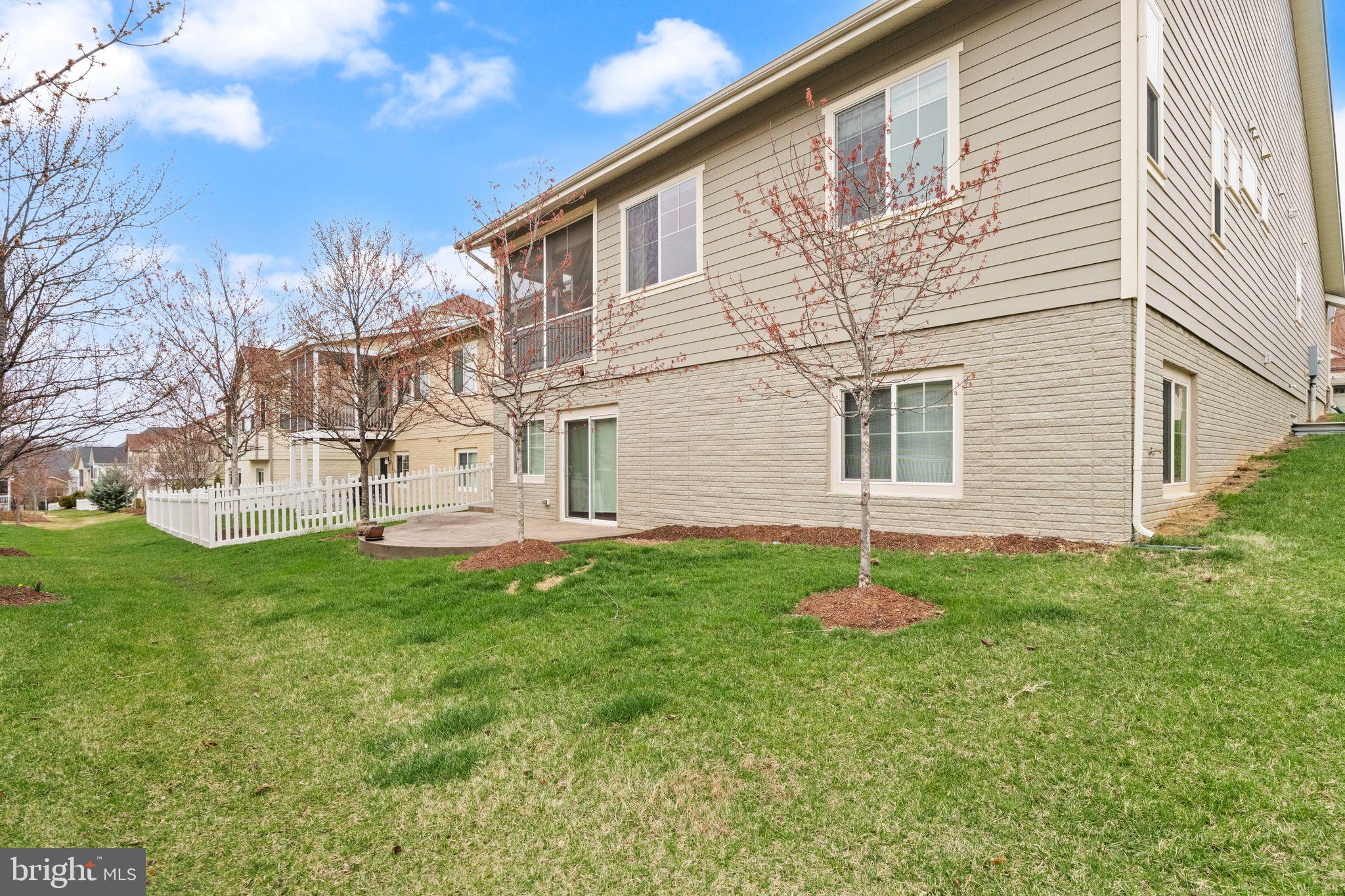 SHENANDOAH, LAKE FREDERICK - Residential