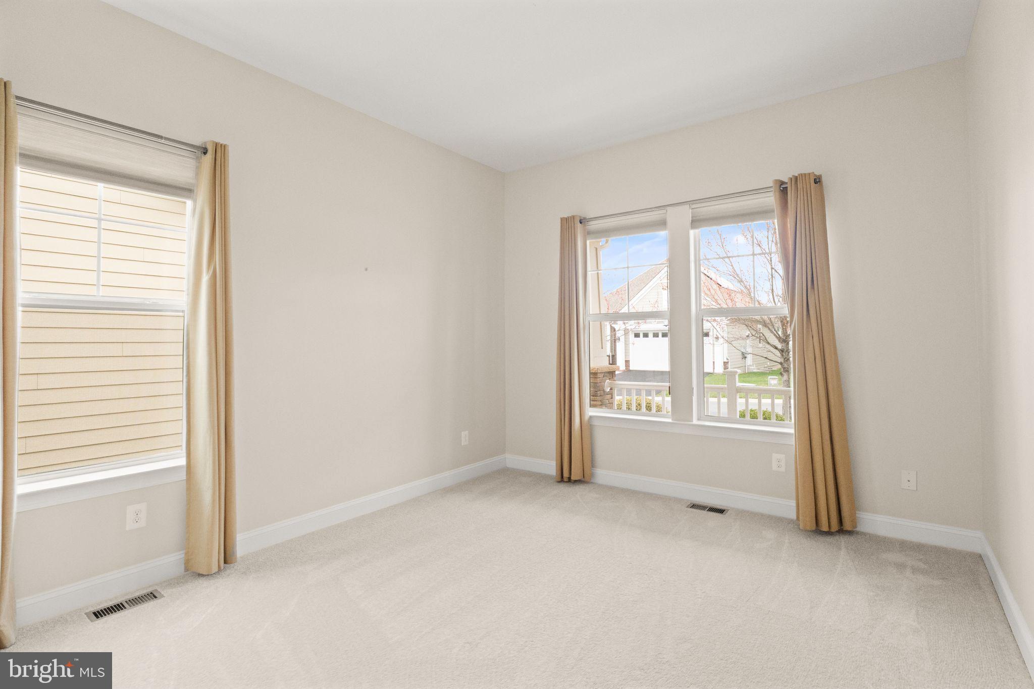 SHENANDOAH, LAKE FREDERICK - Residential