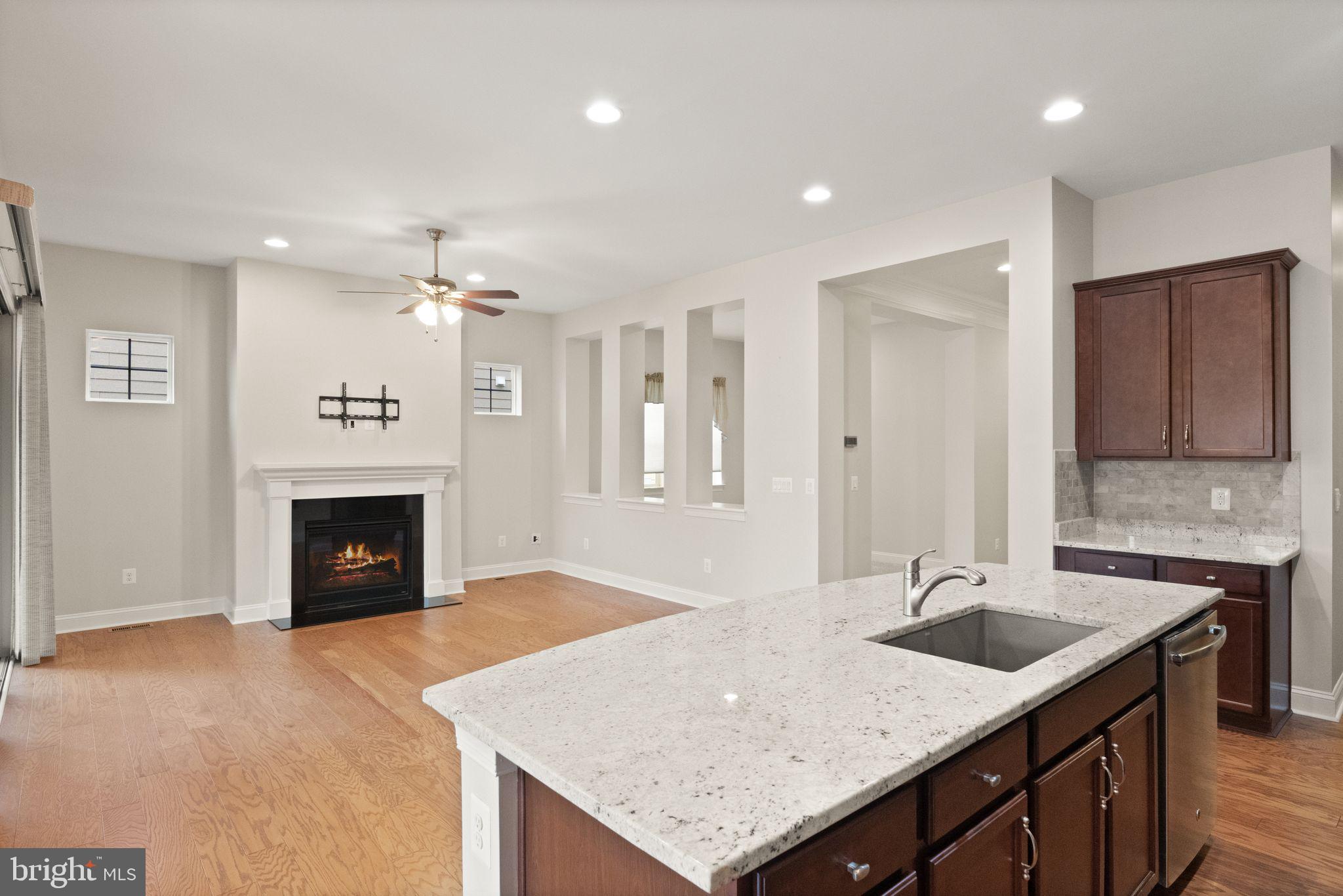 SHENANDOAH, LAKE FREDERICK - Residential