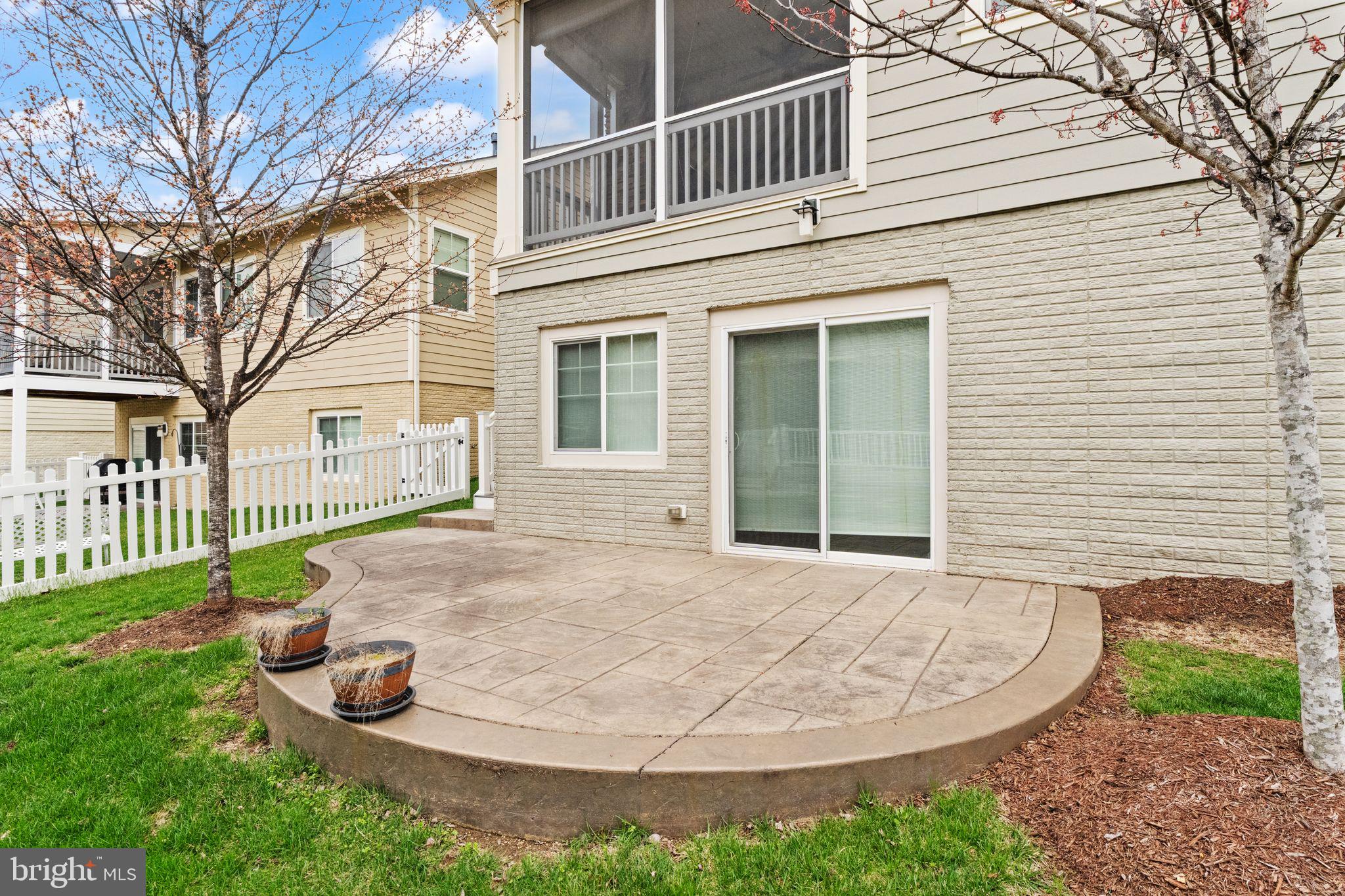 SHENANDOAH, LAKE FREDERICK - Residential