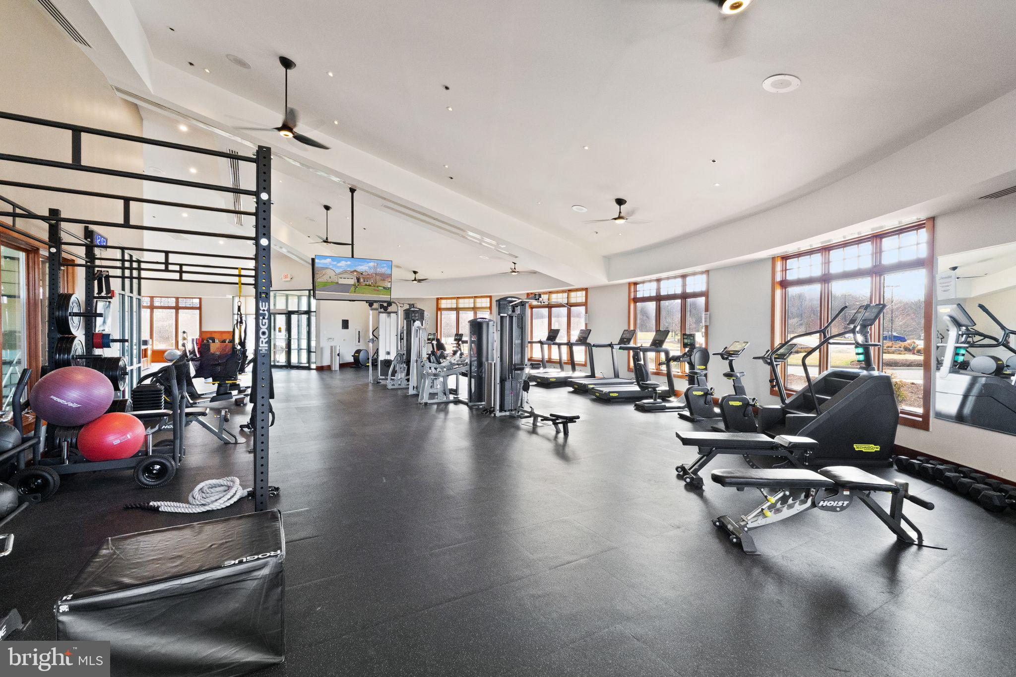 SHENANDOAH, LAKE FREDERICK - Residential