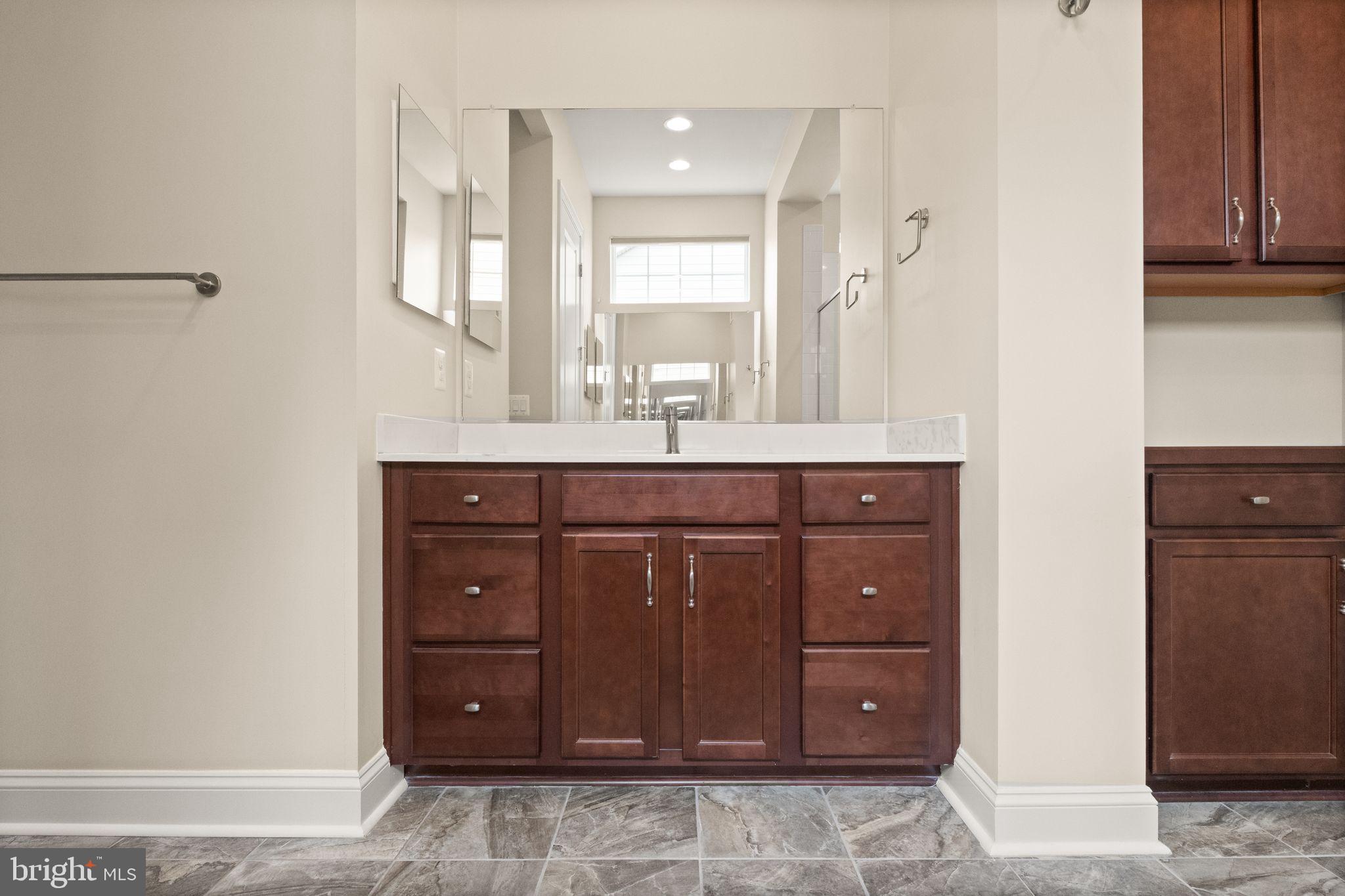 SHENANDOAH, LAKE FREDERICK - Residential