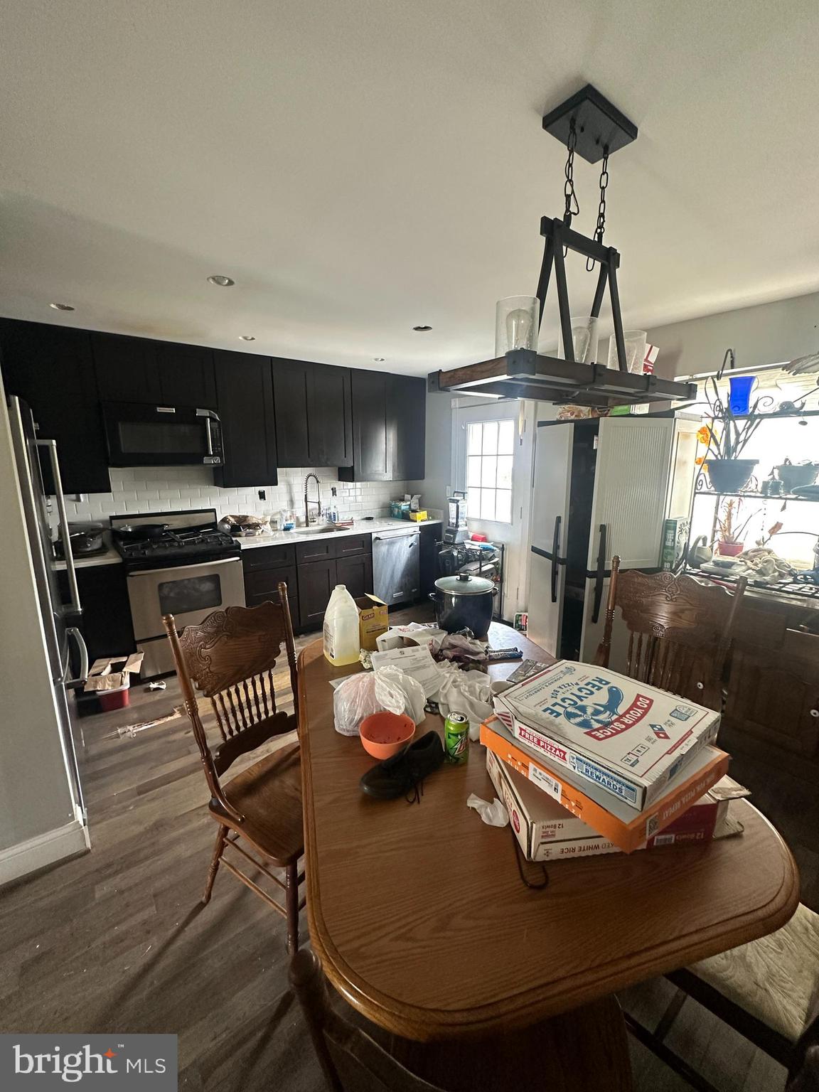 7707 CHARLESMONT