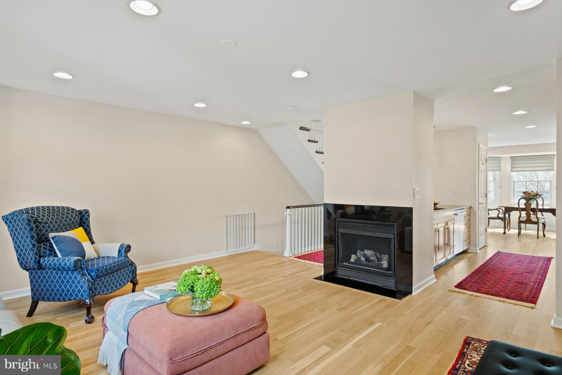 827 CATHARINE STREET