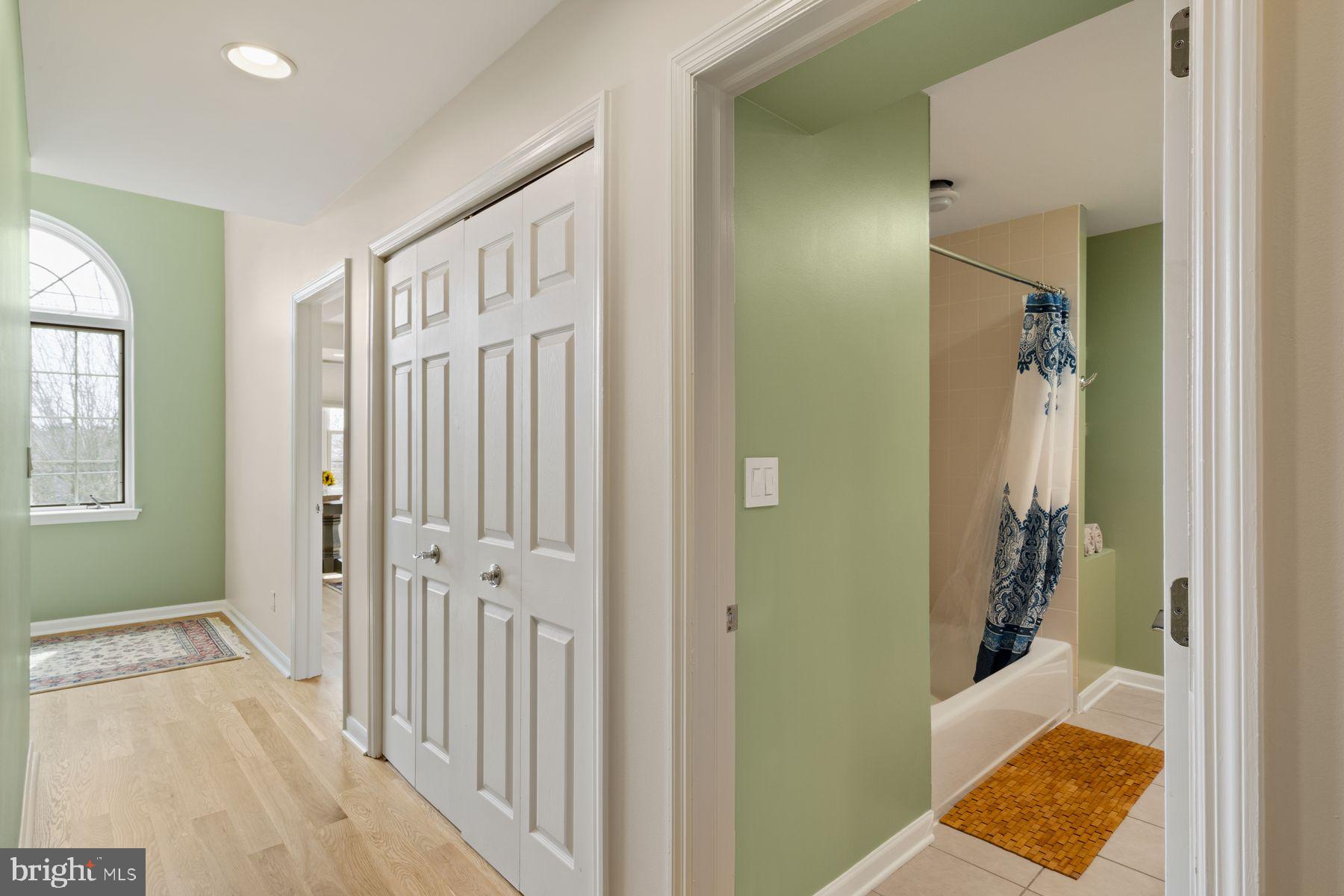 BELLA VISTA - Residential