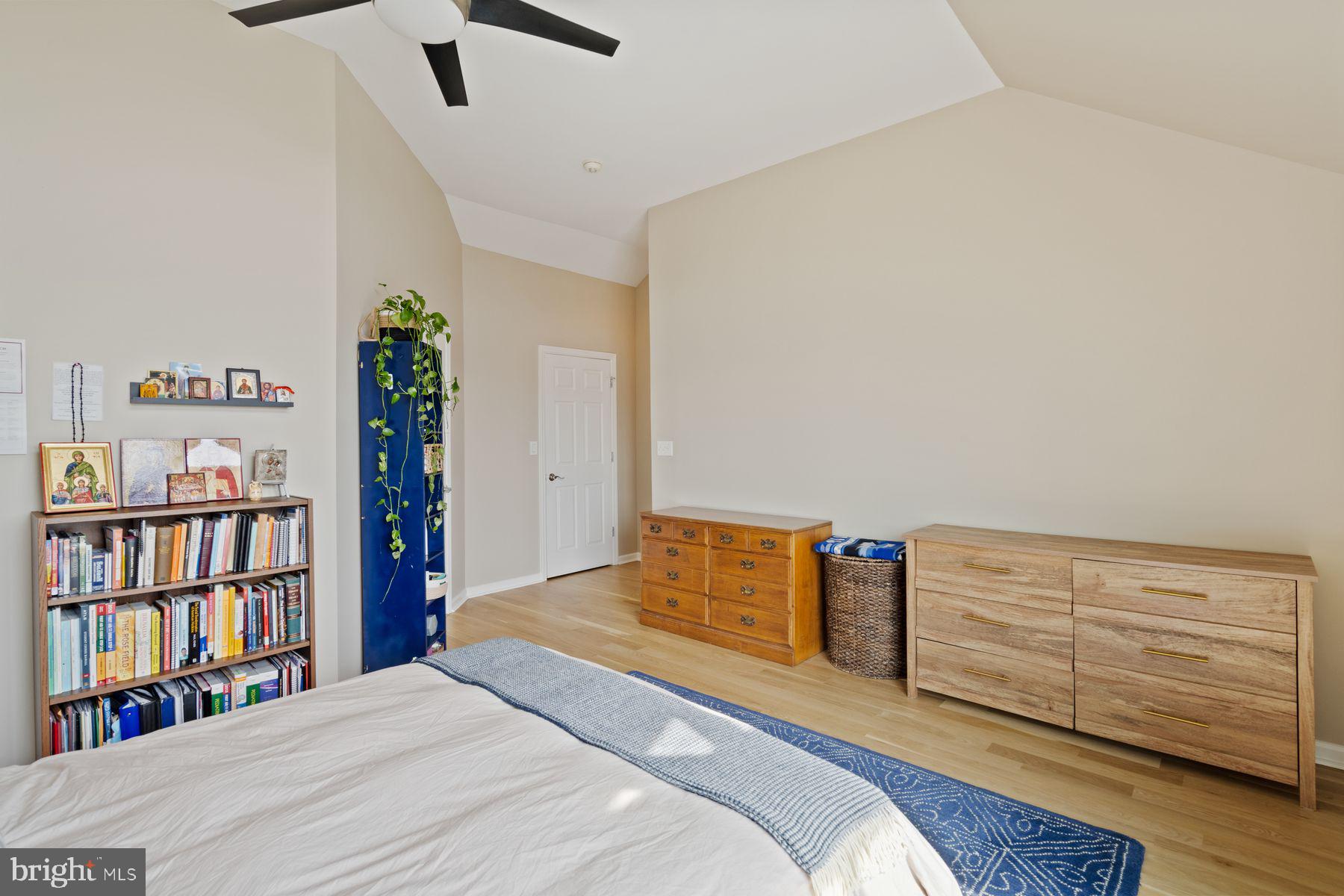 BELLA VISTA - Residential