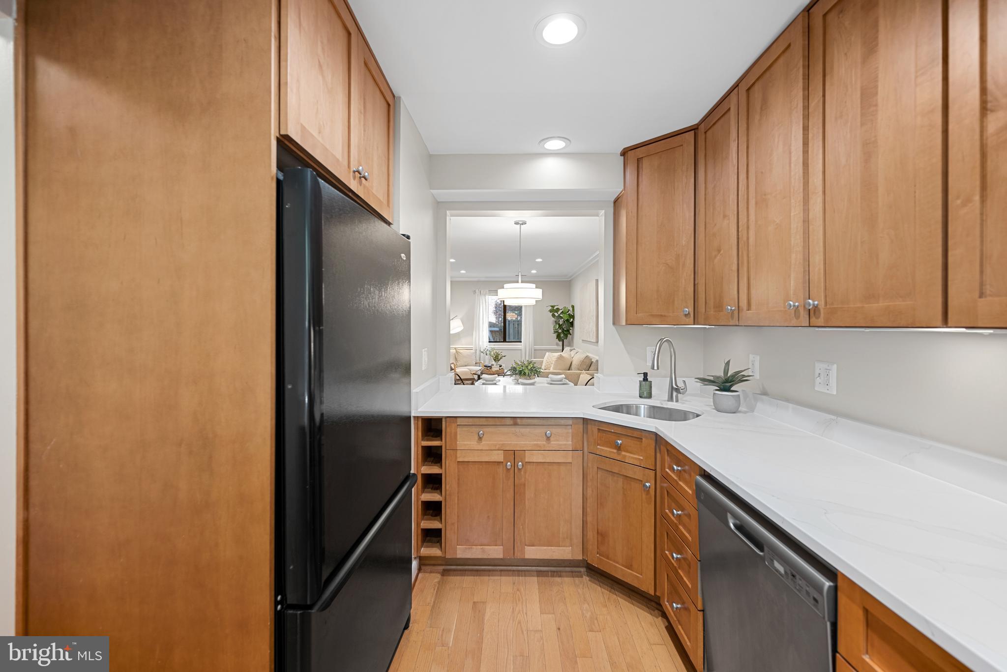 4425 7TH STREET N