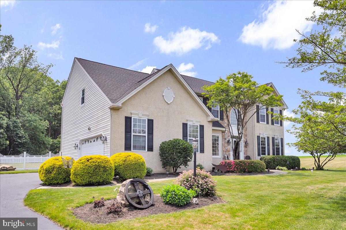 219 GLEN LOCH DRIVE