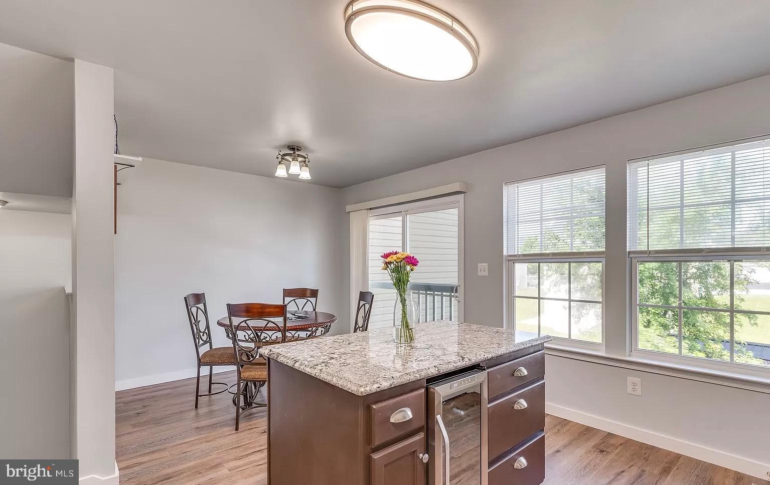 LAKELAND PLACE - Residential Lease