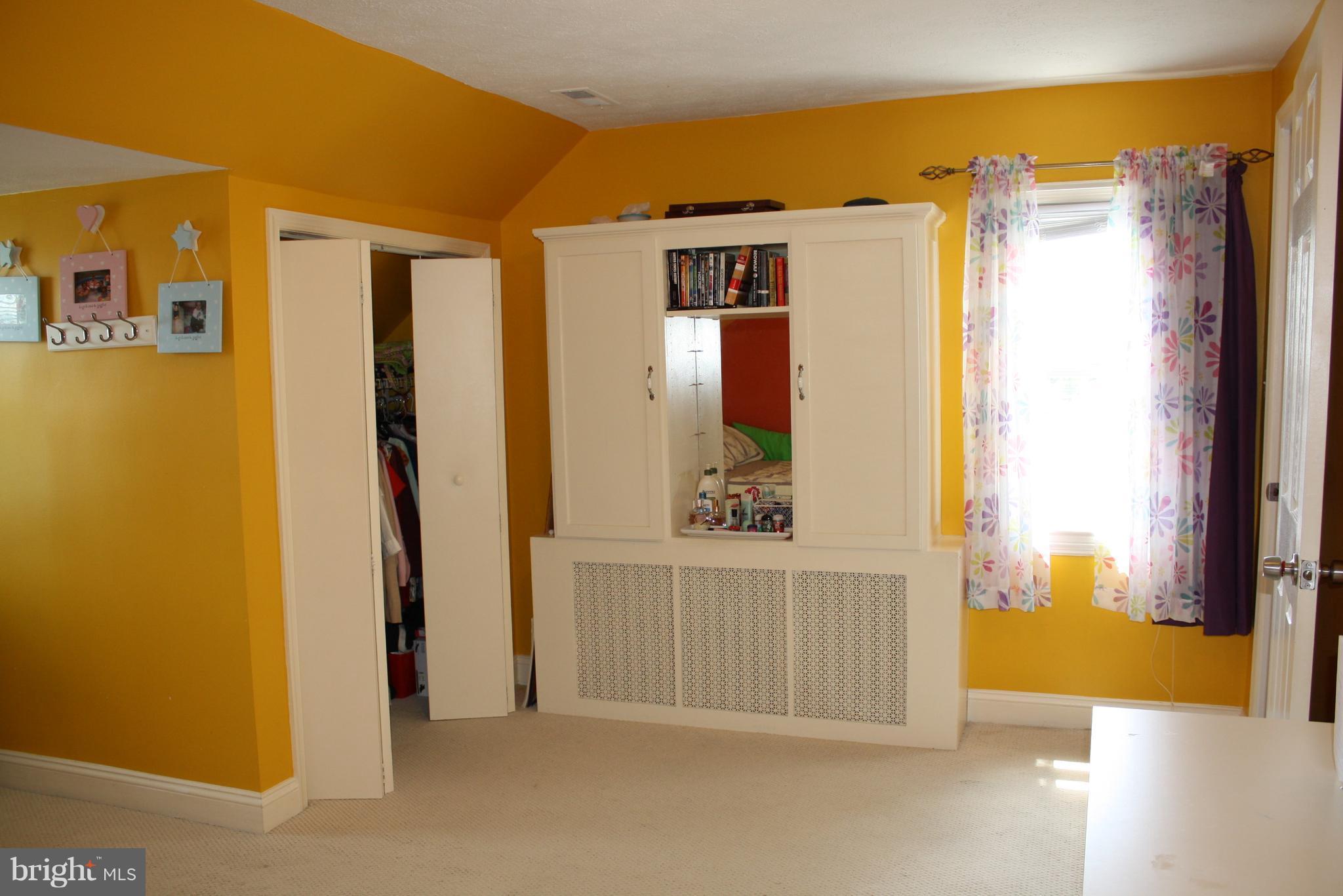 HOME ACRES - Residential