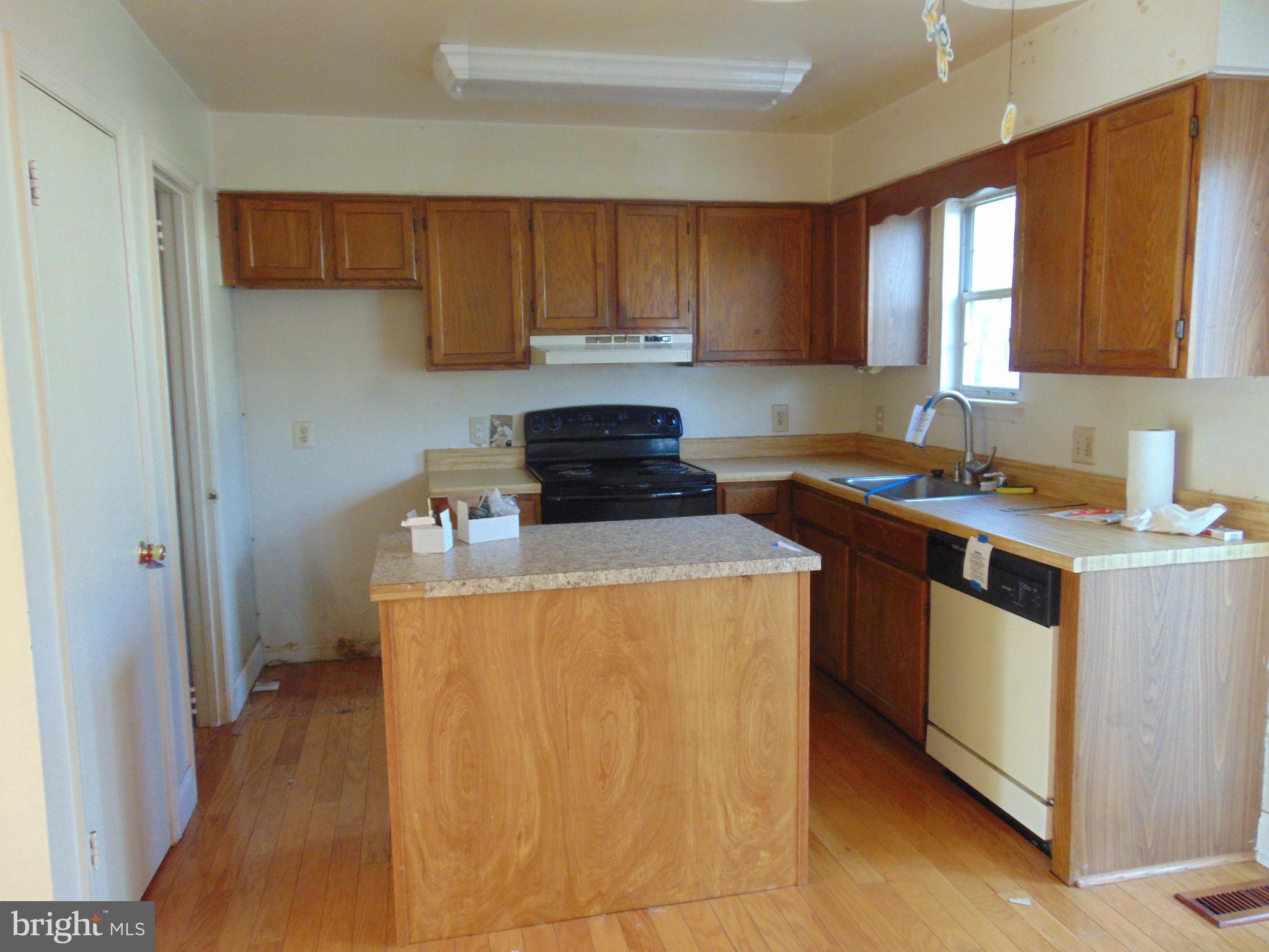 MARINE OAKS VILLAGE - Residential