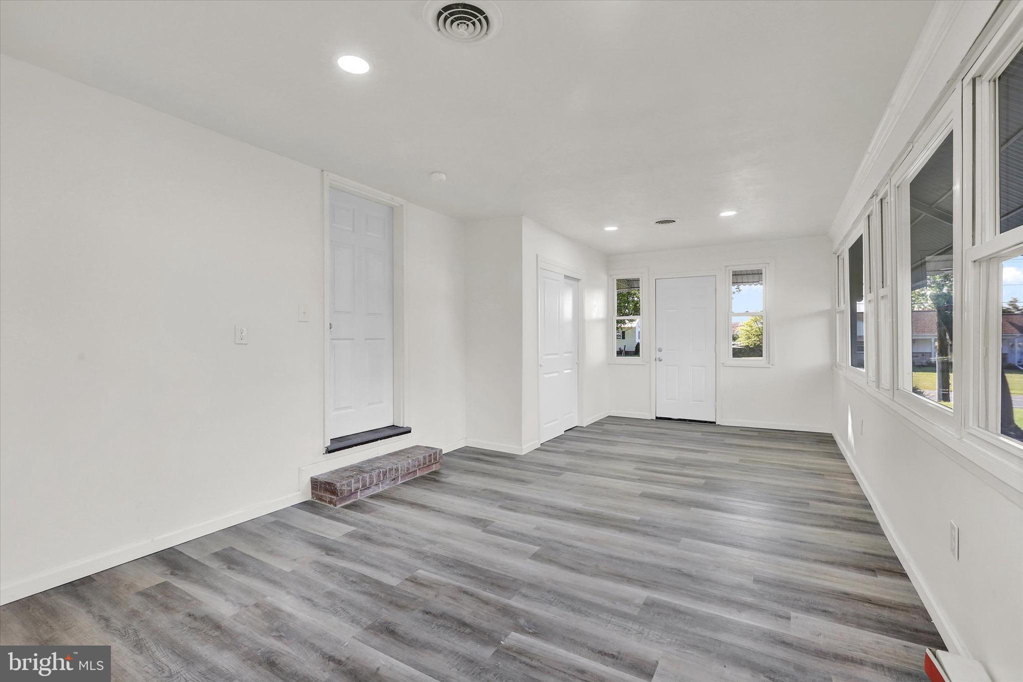 NONE, RURAL - Residential