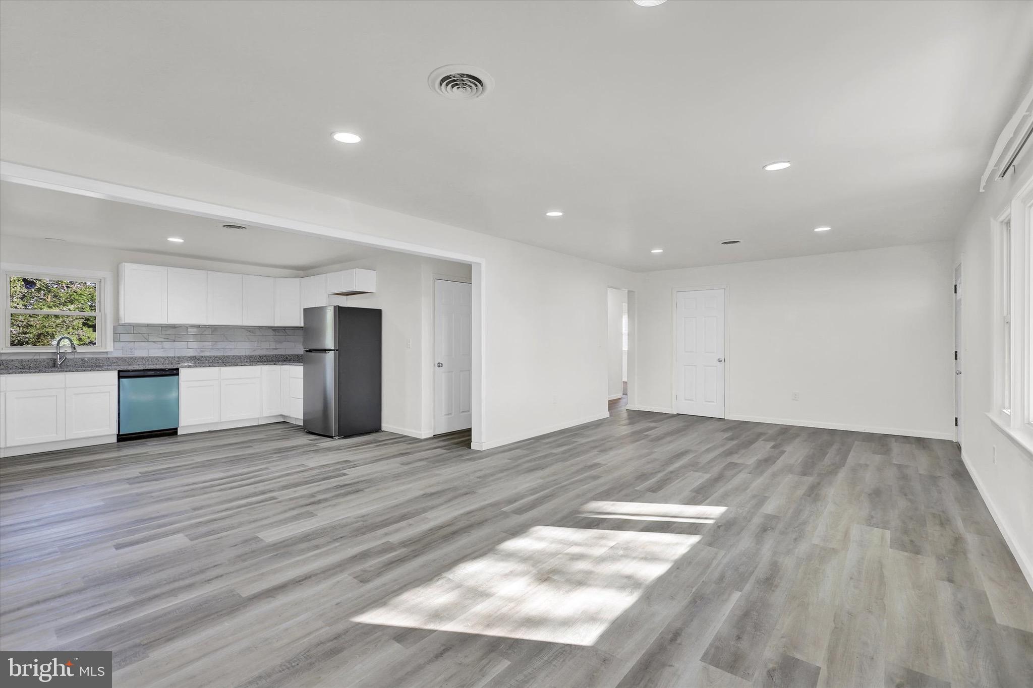 NONE, RURAL - Residential